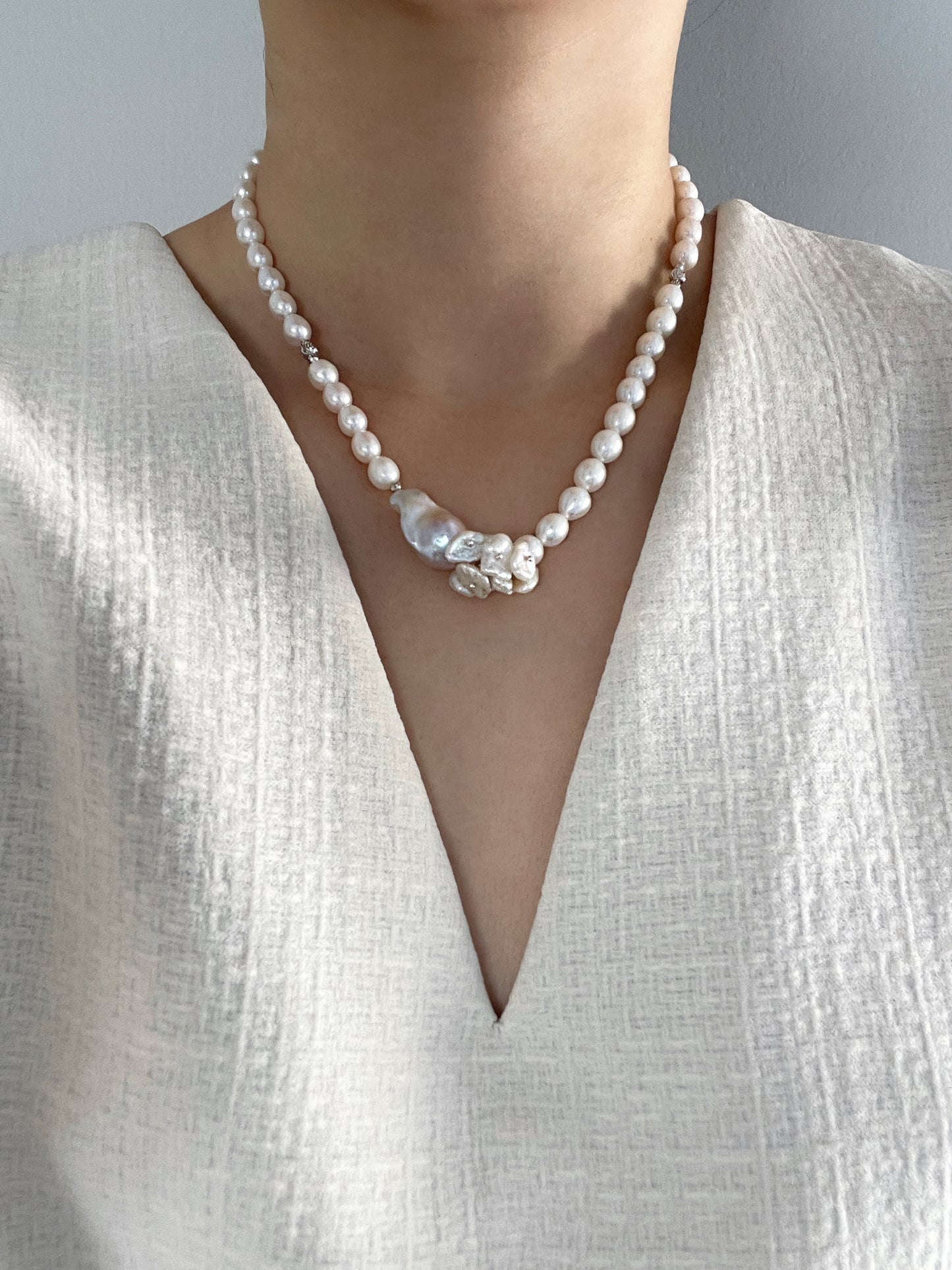 BLOOMING FLOWER BAROQUE PEARL NECKLACE