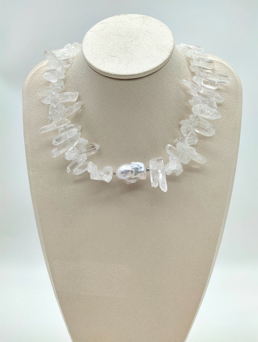 LARGE BAROQUE PEARL WITH CLEAR QUARTZ NECKLACE