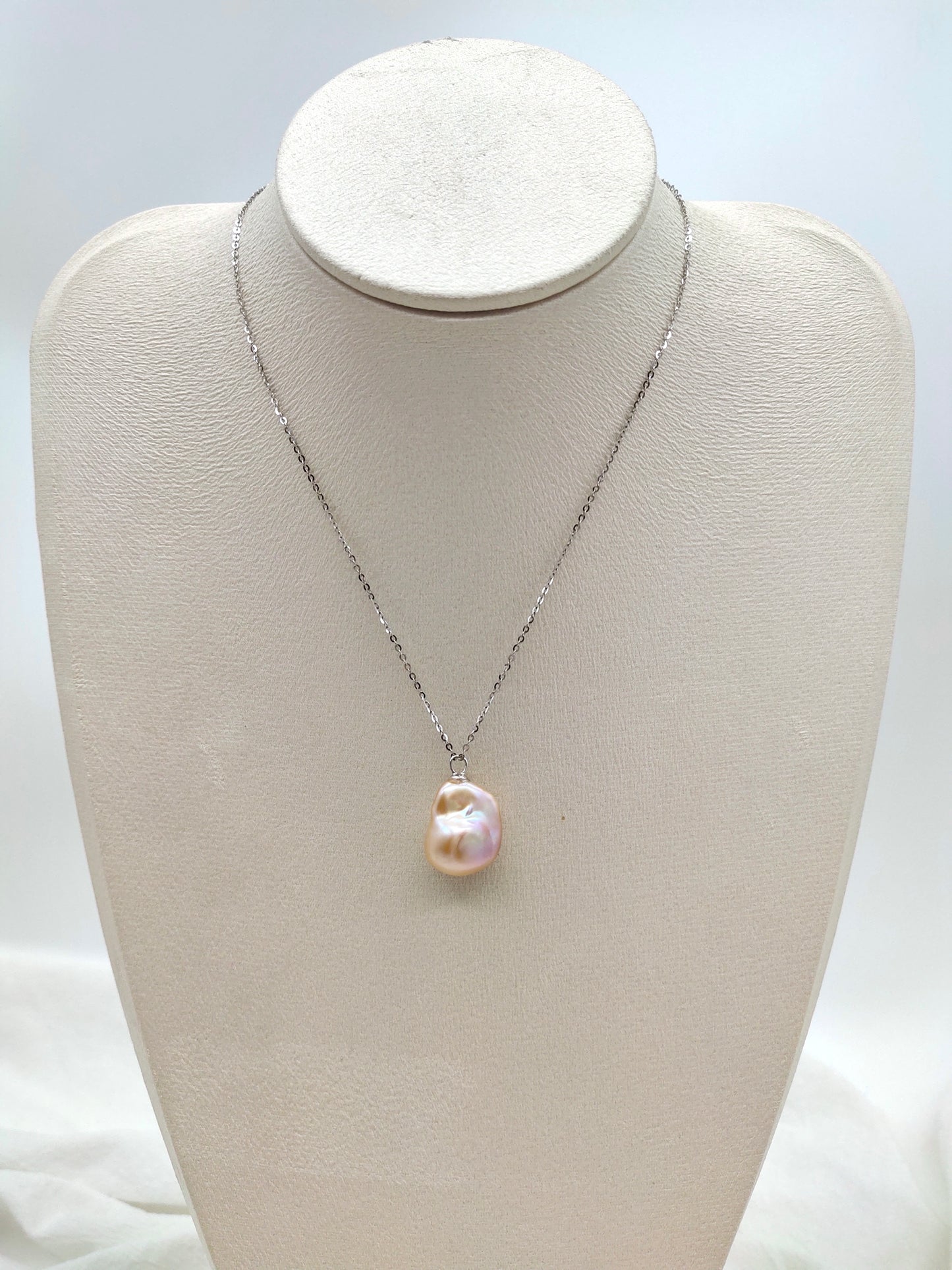 PEACH COLOUR BAROQUE PEARL EARRINGS