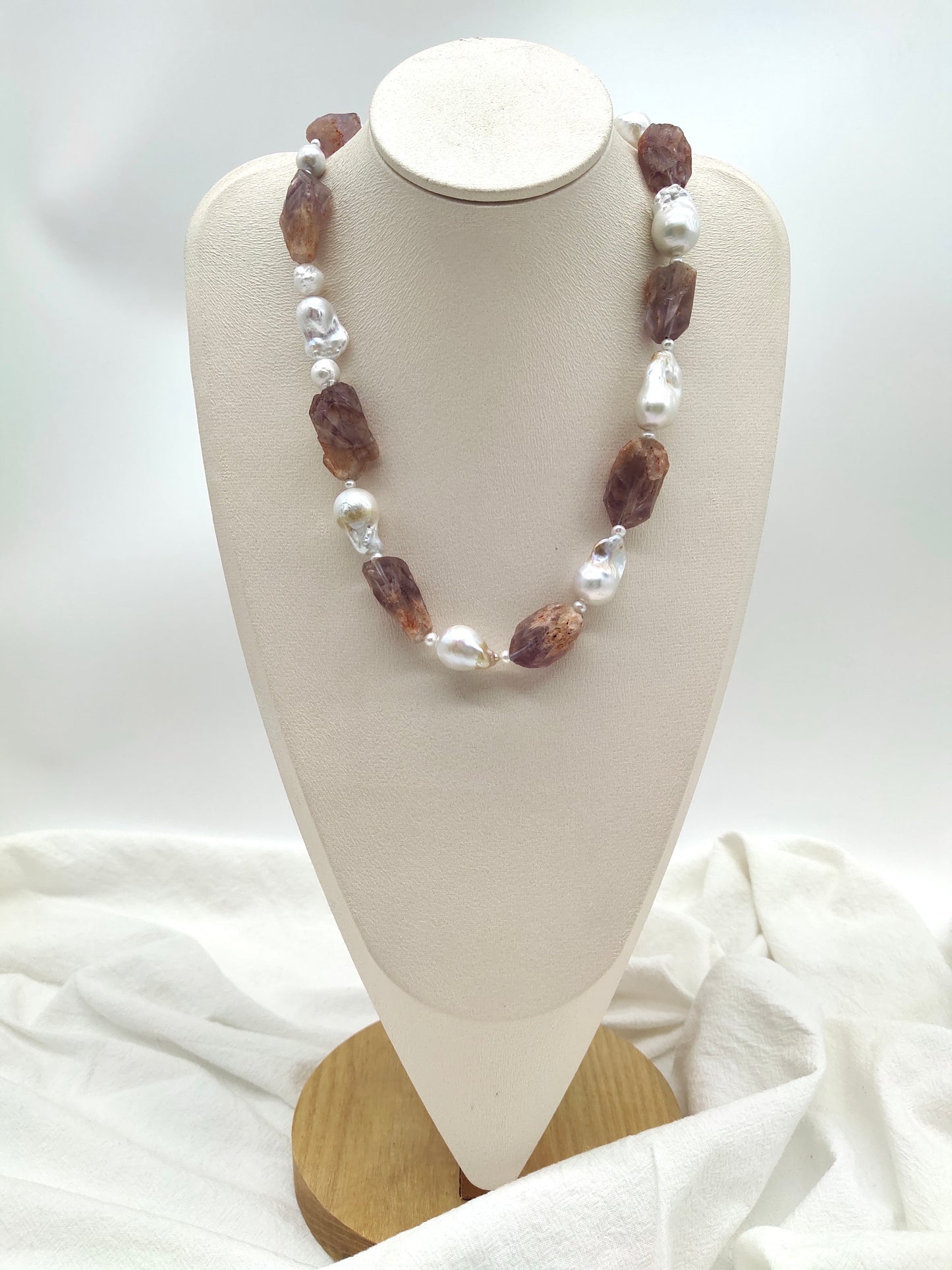 AMETHYST ROUGH STONE BAROQUE PEARL NECKLACE