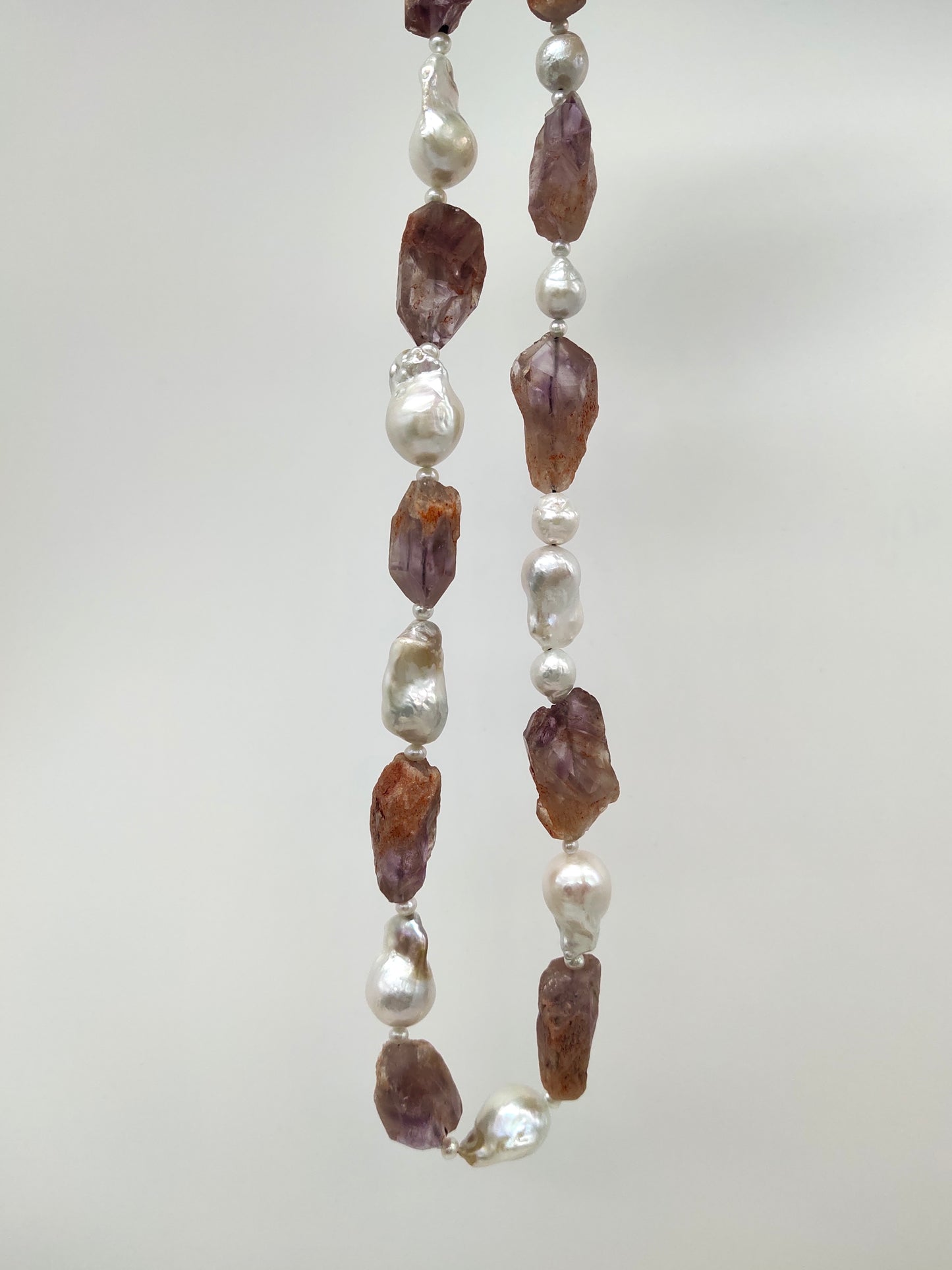 AMETHYST ROUGH STONE BAROQUE PEARL NECKLACE