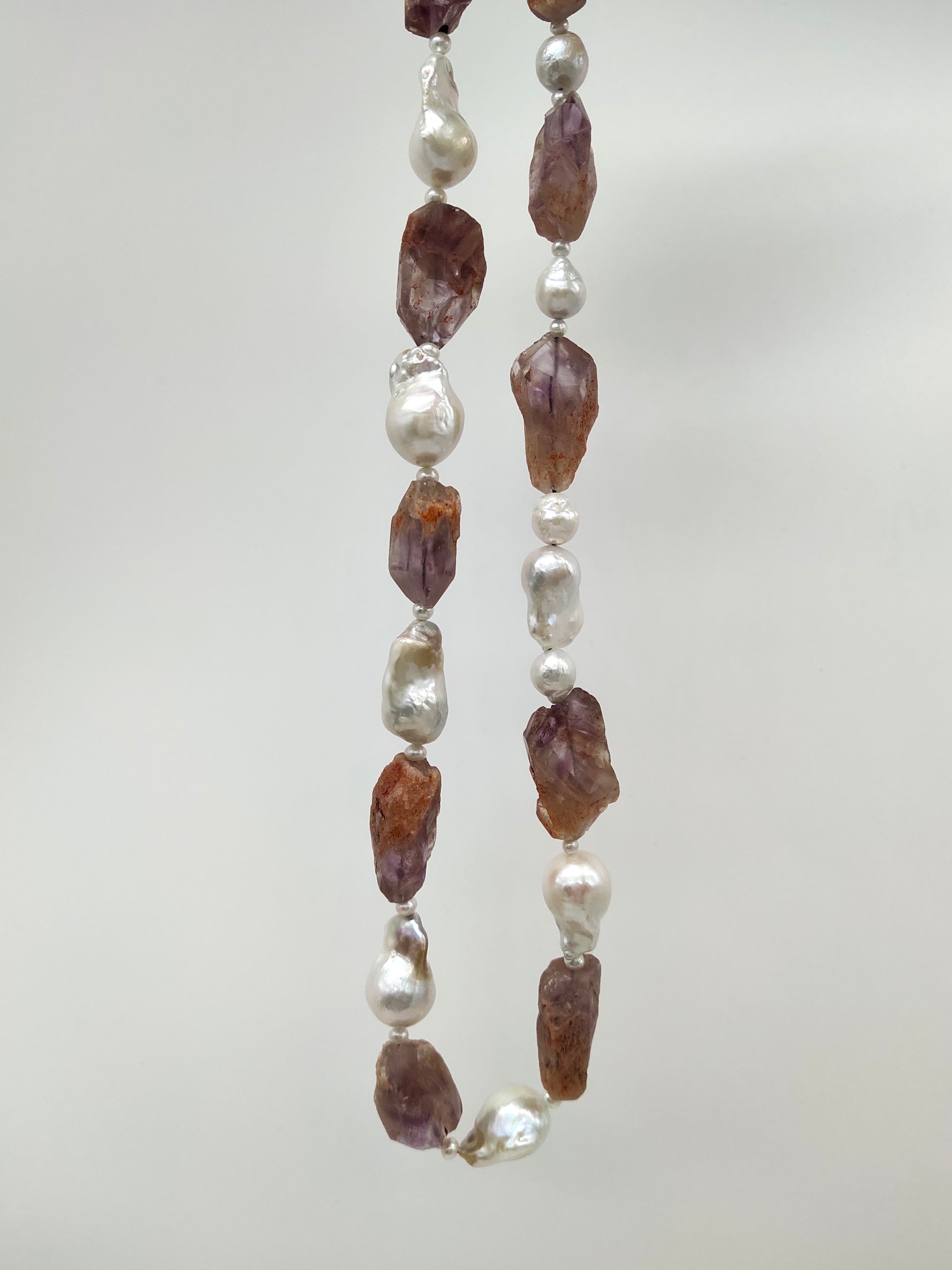 AMETHYST ROUGH STONE BAROQUE PEARL NECKLACE