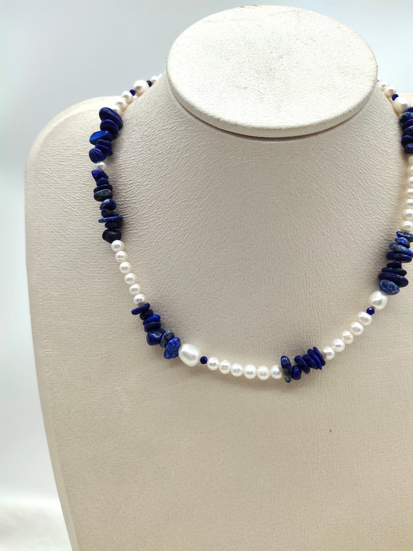 NATURAL LAPIS LAZULI WITH FRESHWATER PEARL NECKLACE