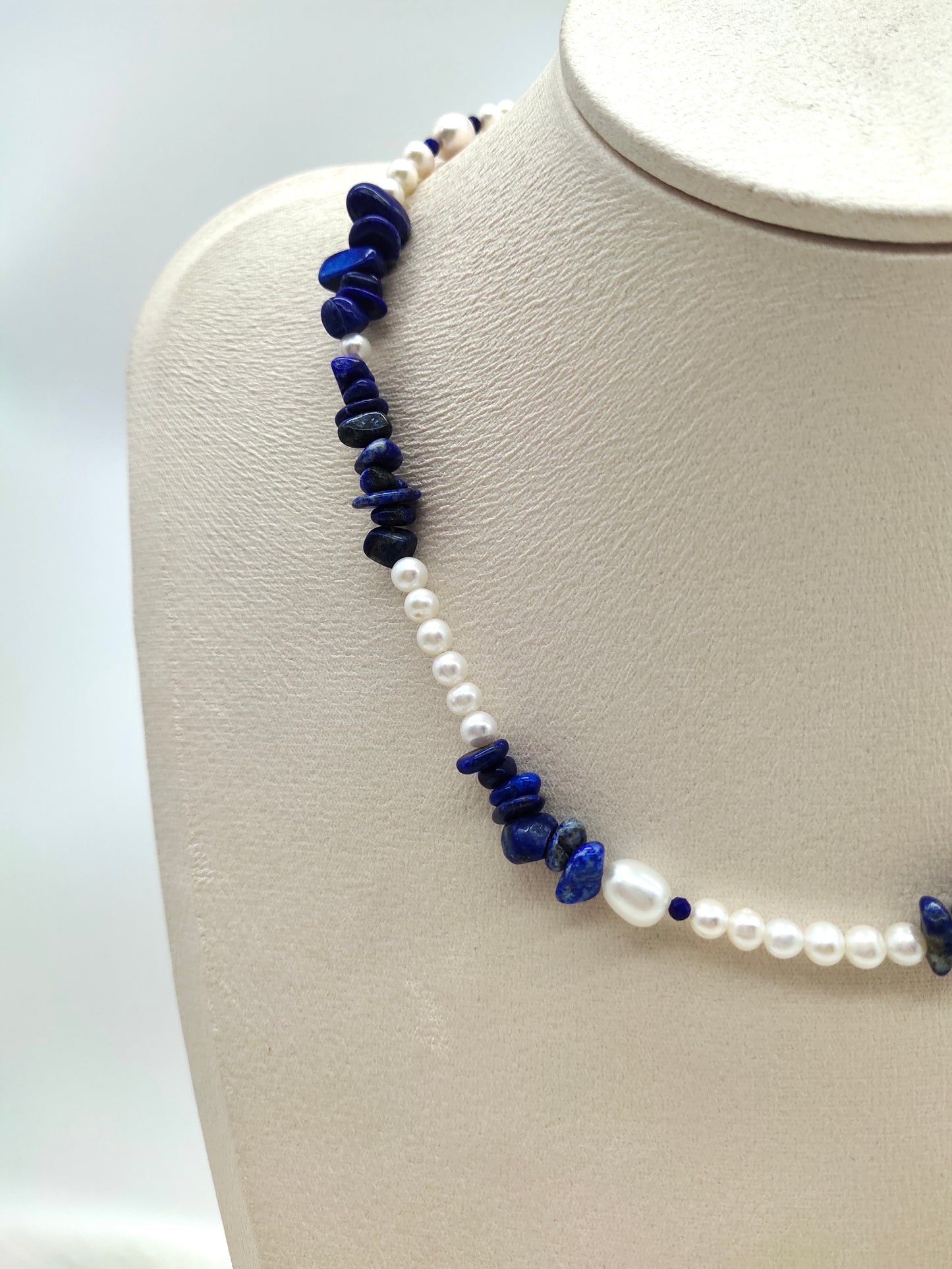 NATURAL LAPIS LAZULI WITH FRESHWATER PEARL NECKLACE