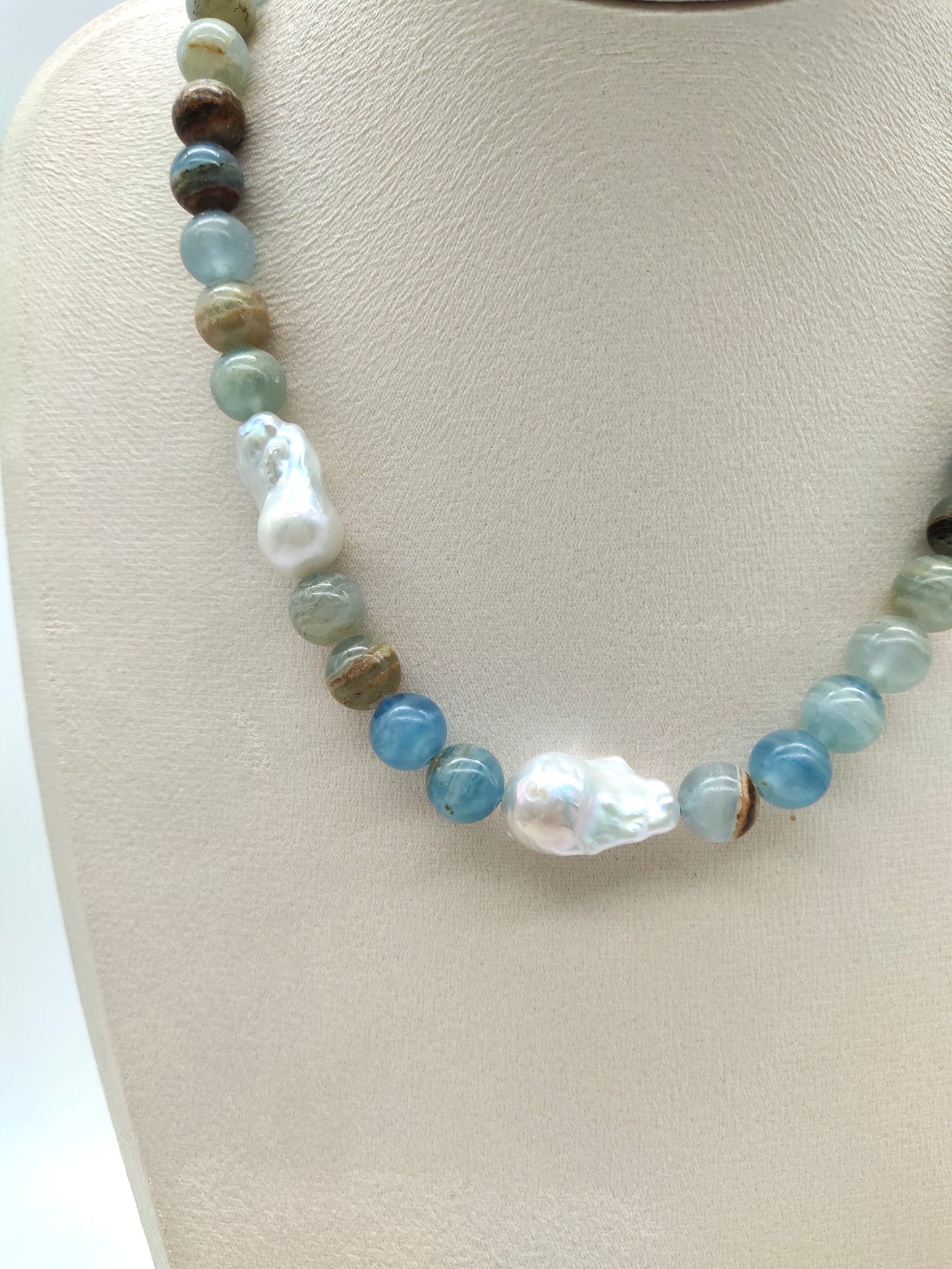 BLUE CALCITE NECKLACE WITH BAROQUE PEARL - HEALING & ELEGANT