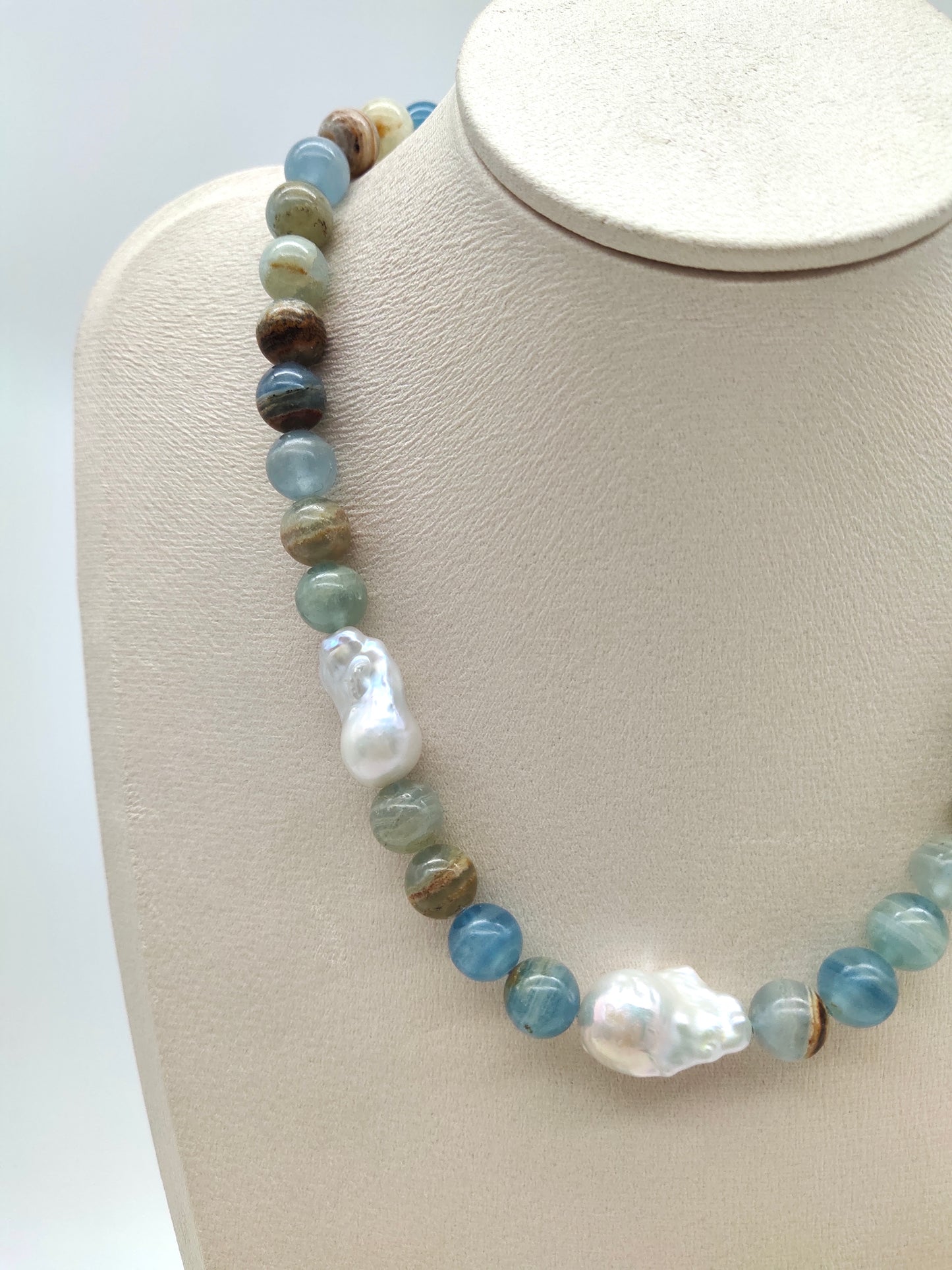 BLUE CALCITE NECKLACE WITH BAROQUE PEARL - HEALING & ELEGANT