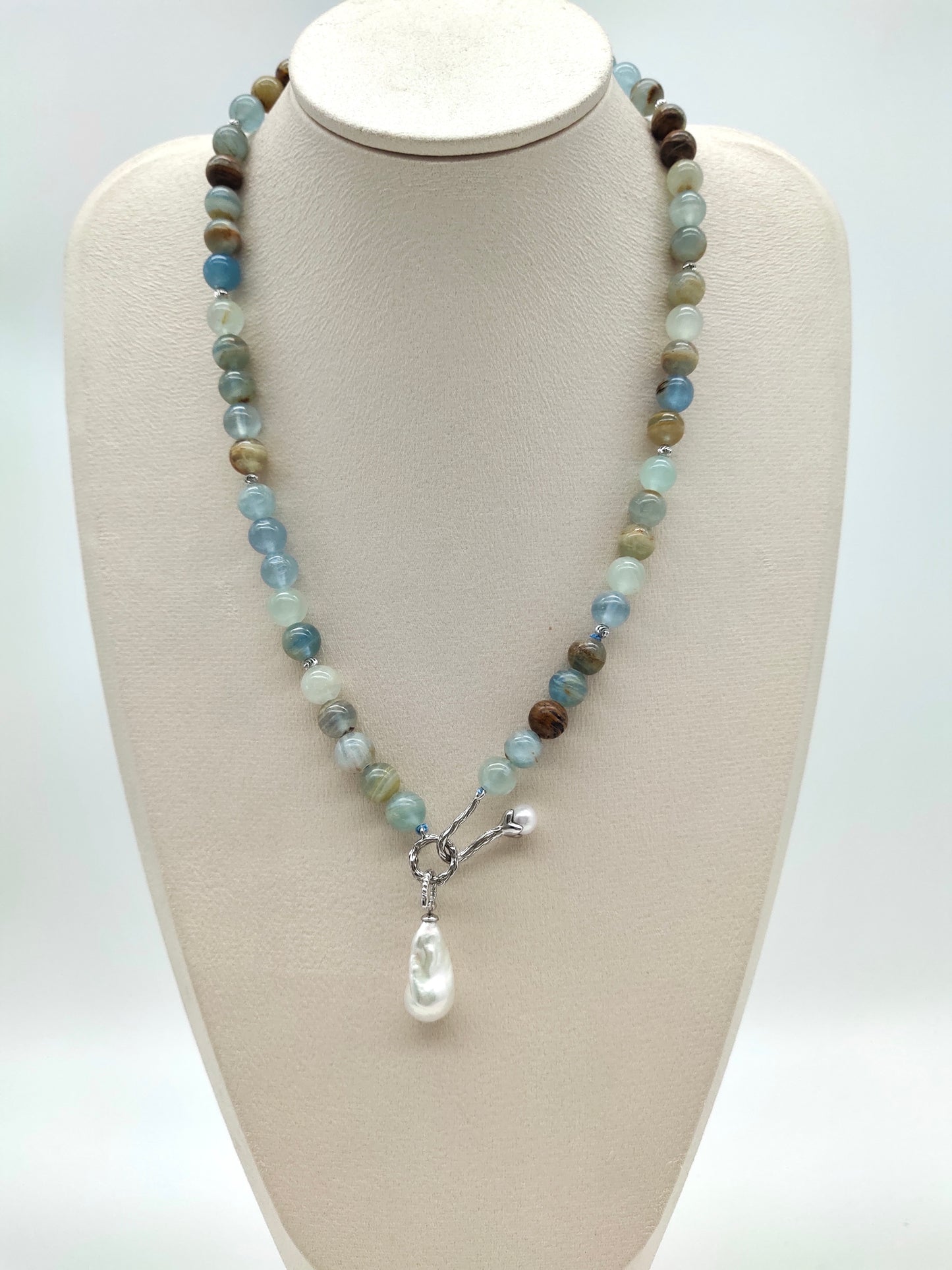 BLUE CALCITE NECKLACE WITH BAROQUE PEARL PENDANT