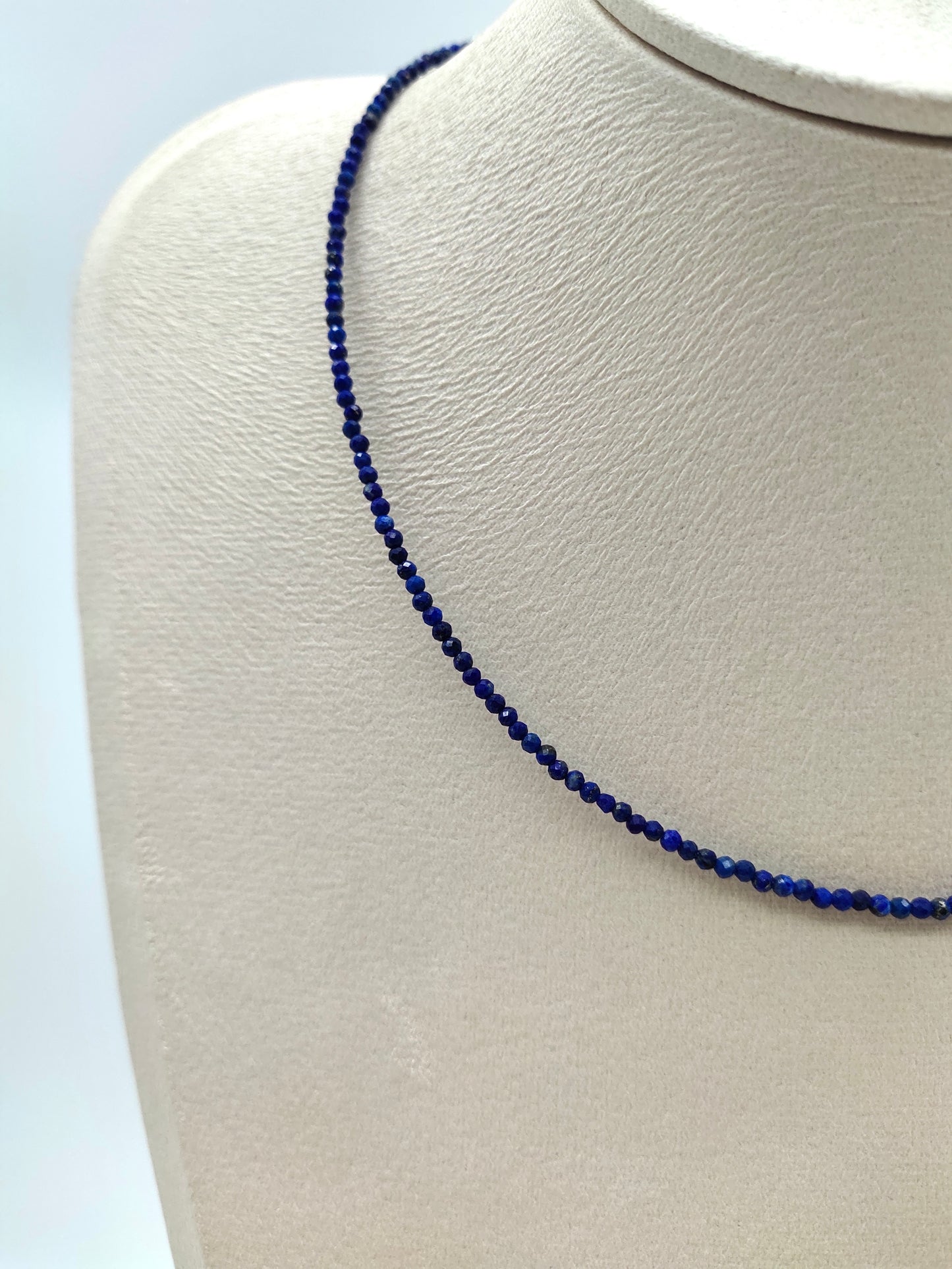 NATURAL LAPIS LAZULI NECKLACE