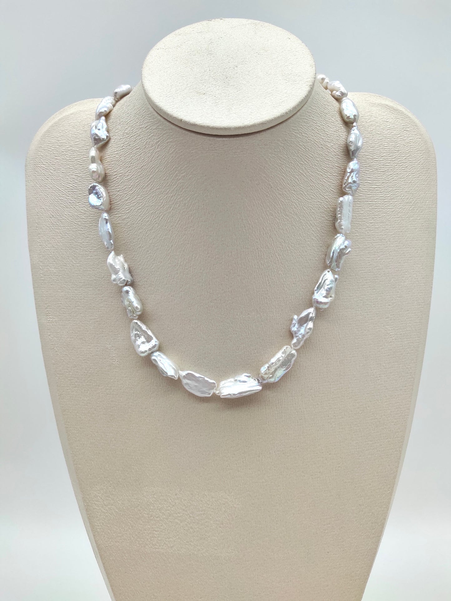 IRIDESCENT FRESHWATER KESHI PEARL NECKLACE