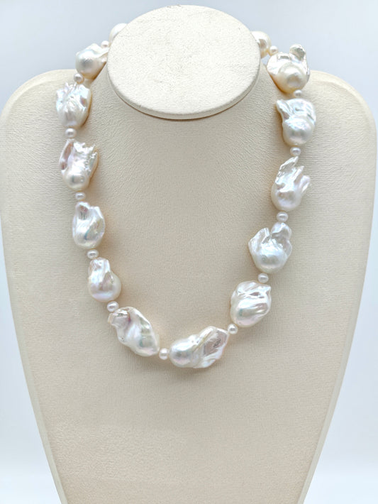 MERMAID NECKLACE