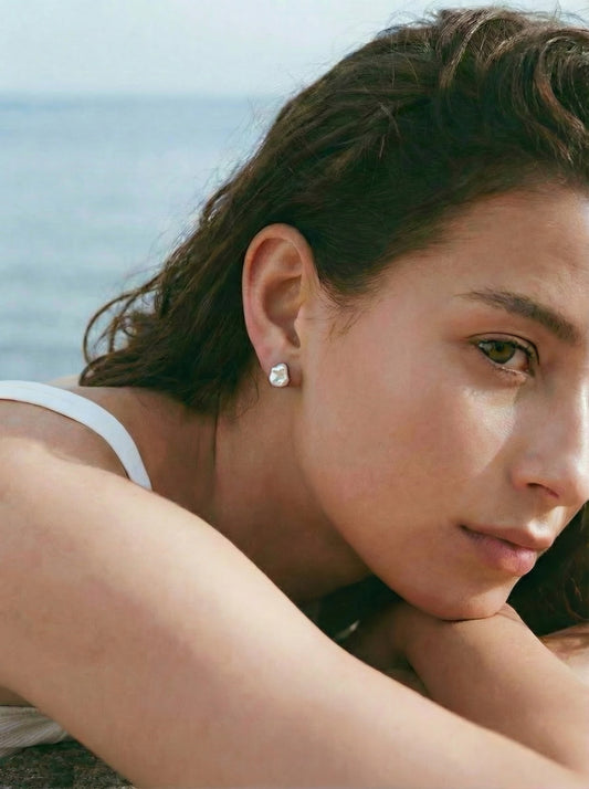 PETAL PEARL STUD EARRINGS - KESHI PEARL