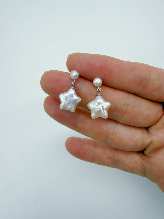 WHITE STAR PEARL EARRINGS