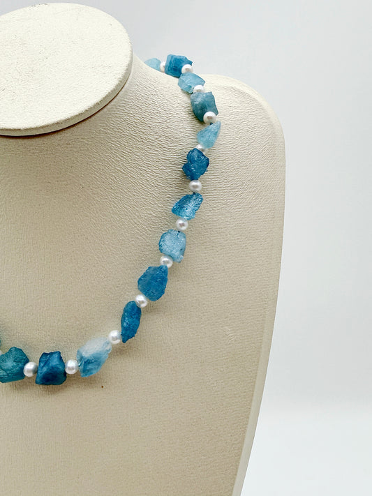 FRESHWATER PEARL WITH AQUAMARINE NECKLACE