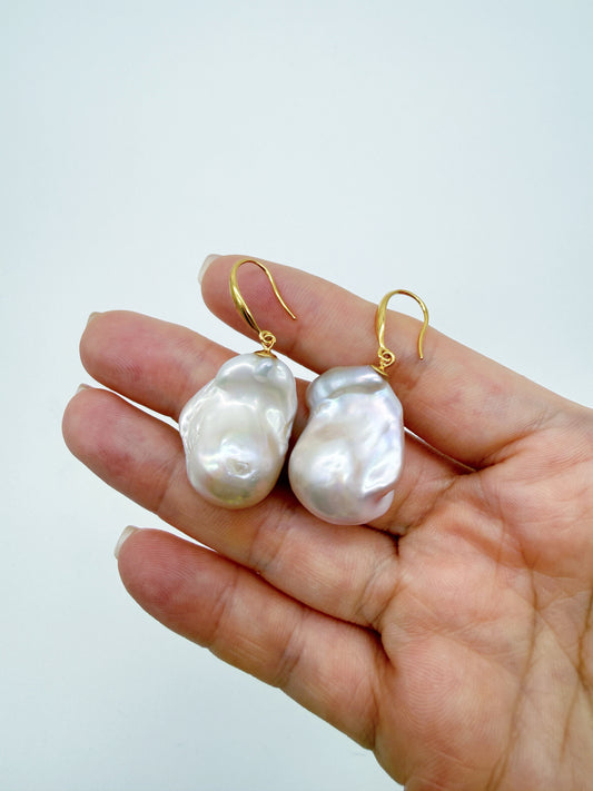 LIGHT PINK LARGE BAROQUE PEARL EARRINGS