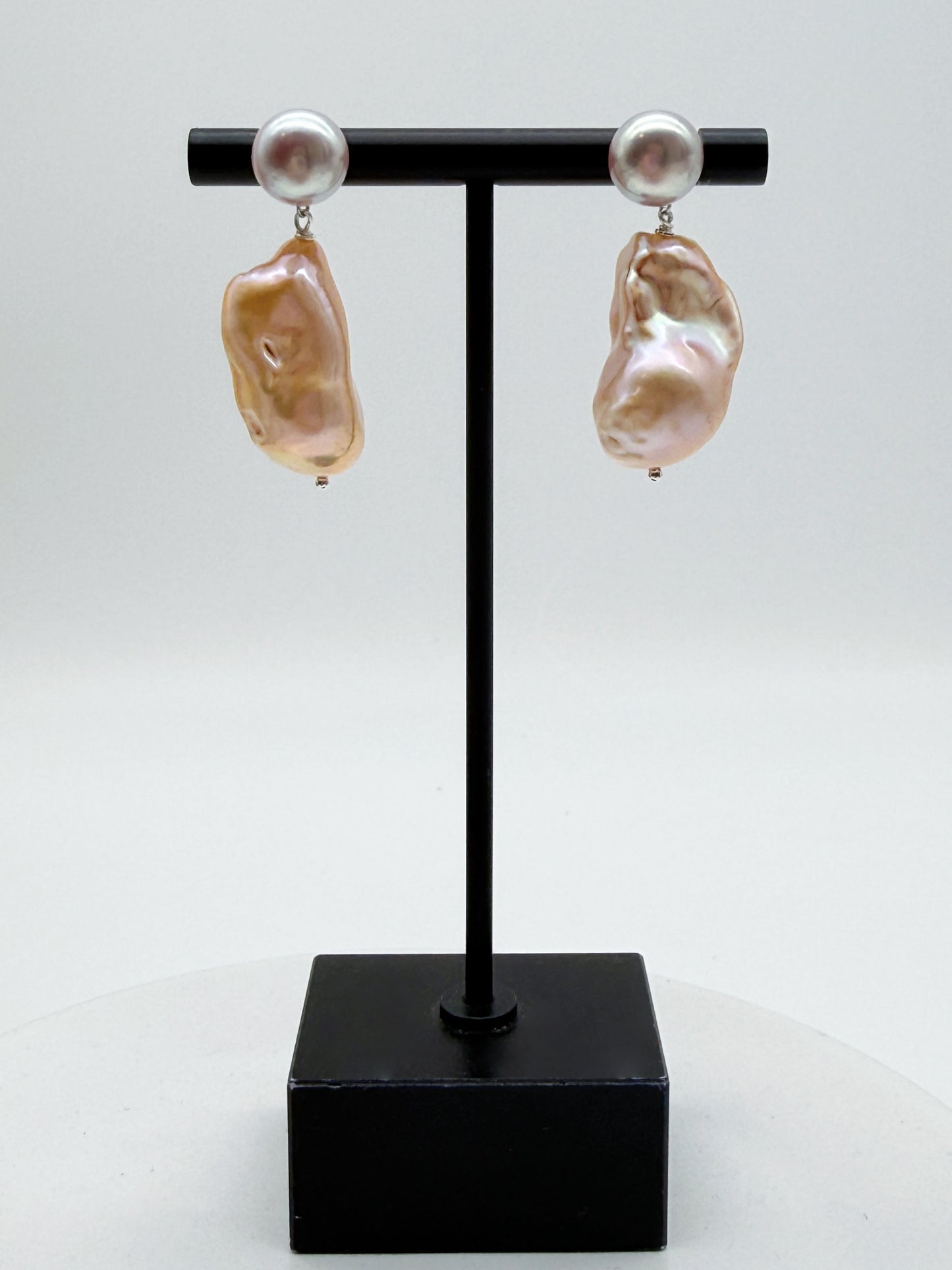 TWO- TONE COLOUR BAROQUE PEARL EARRINGS