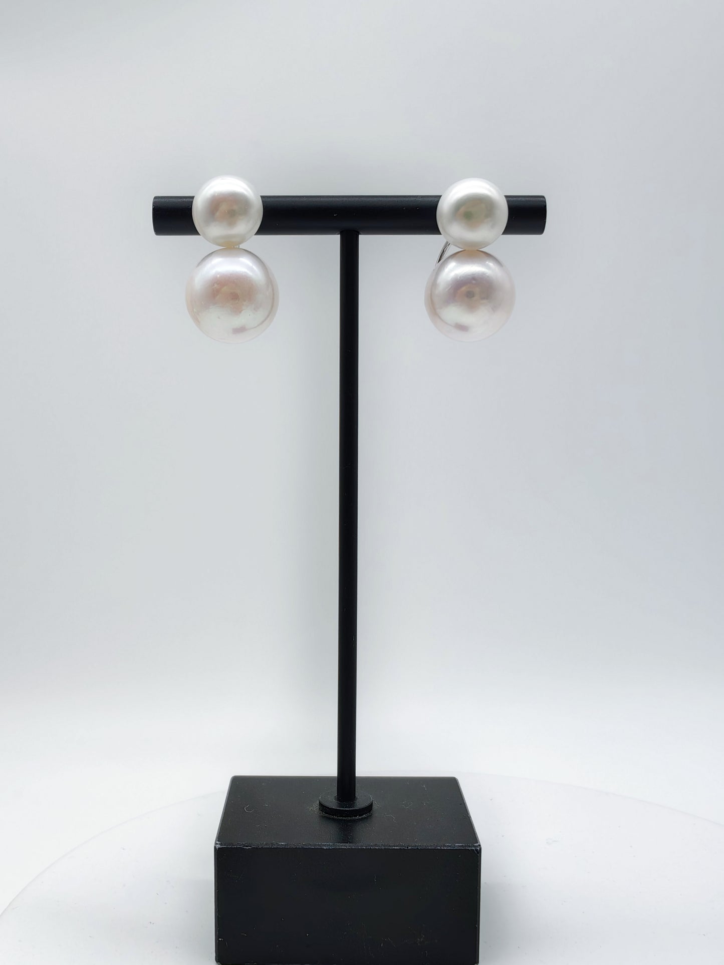 DOUBLE PEARL EARRINGS