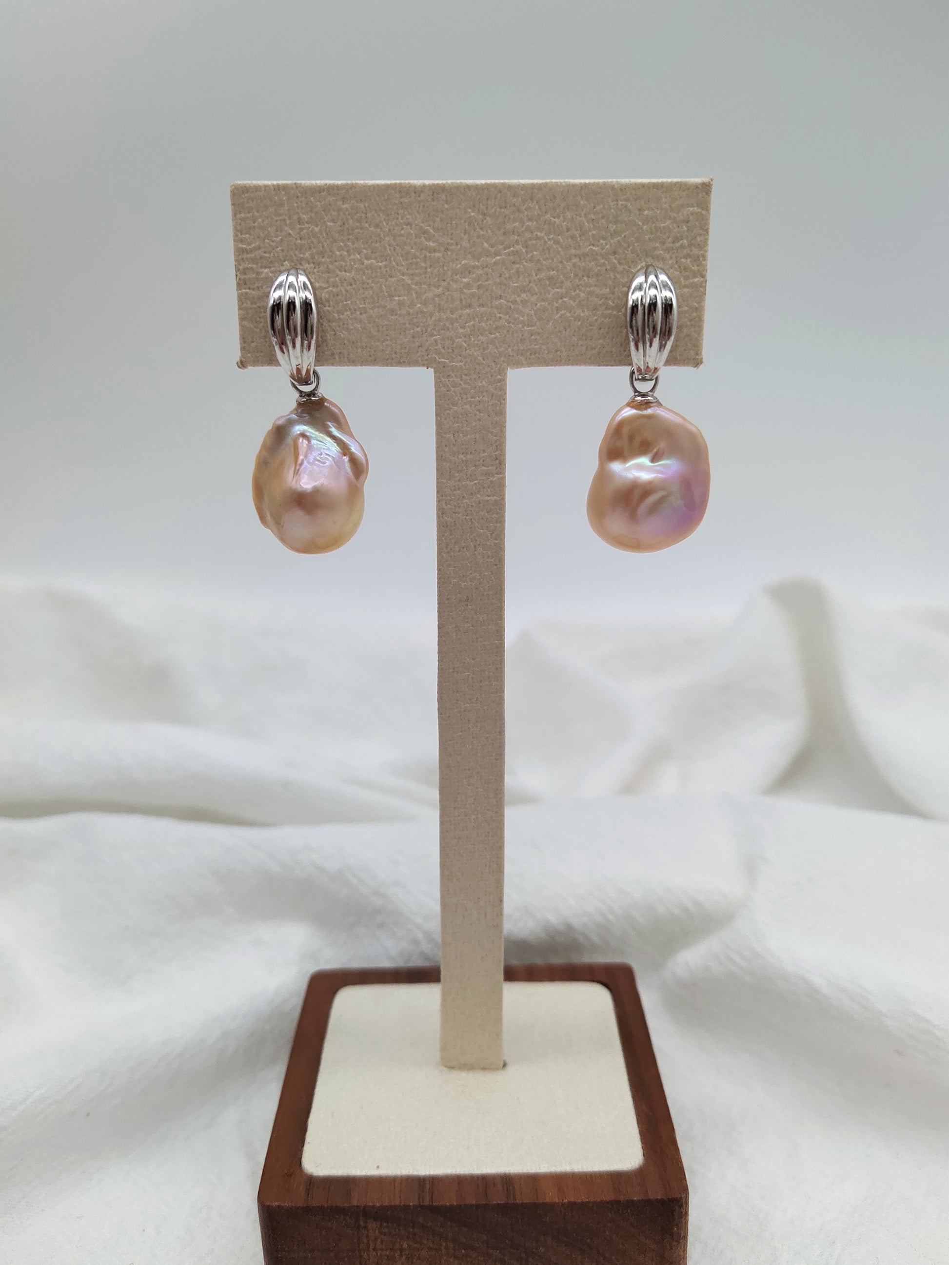 PEACH COLOUR BAROQUE PEARL EARRINGS
