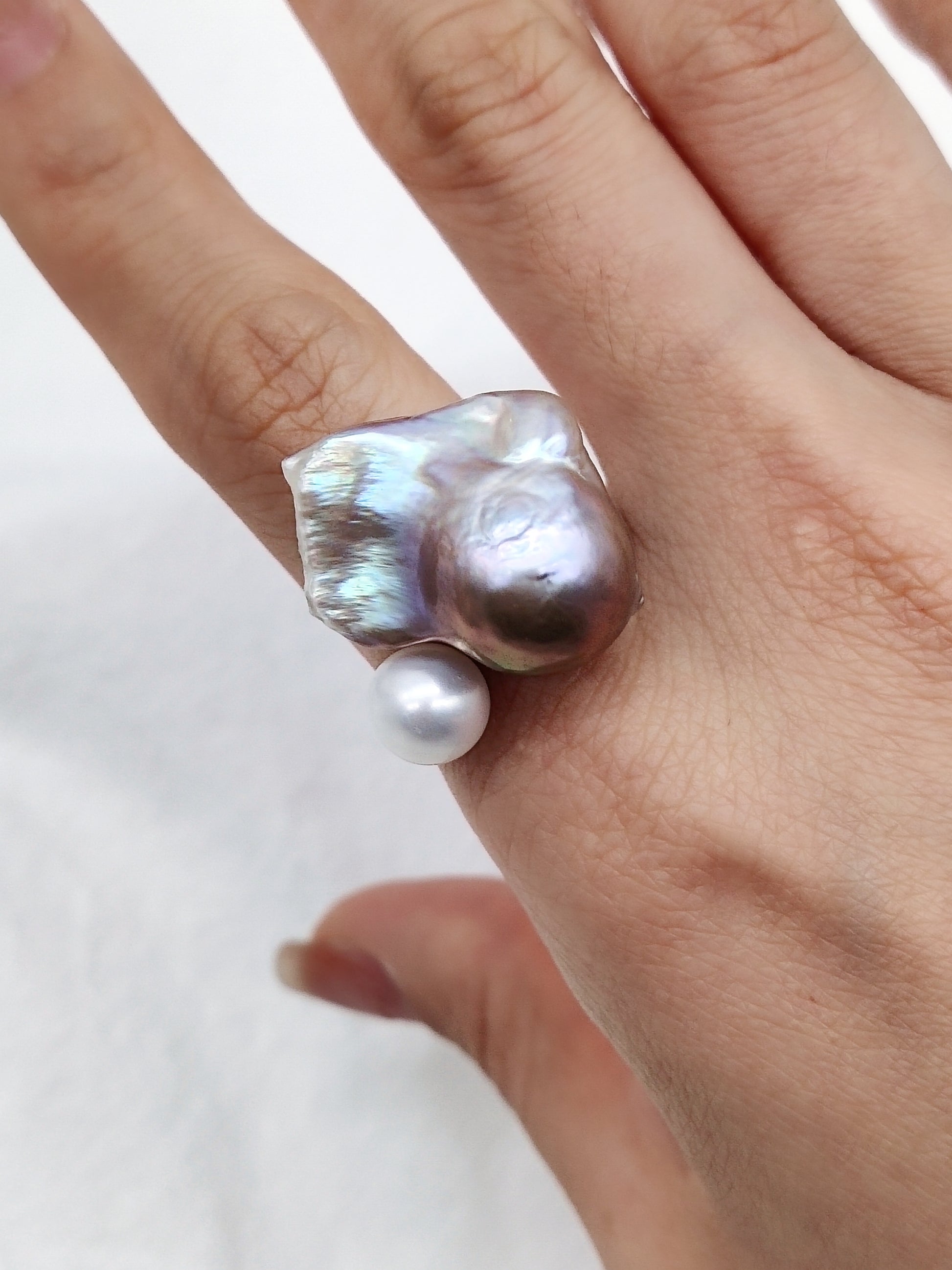 Baroque pearl ring