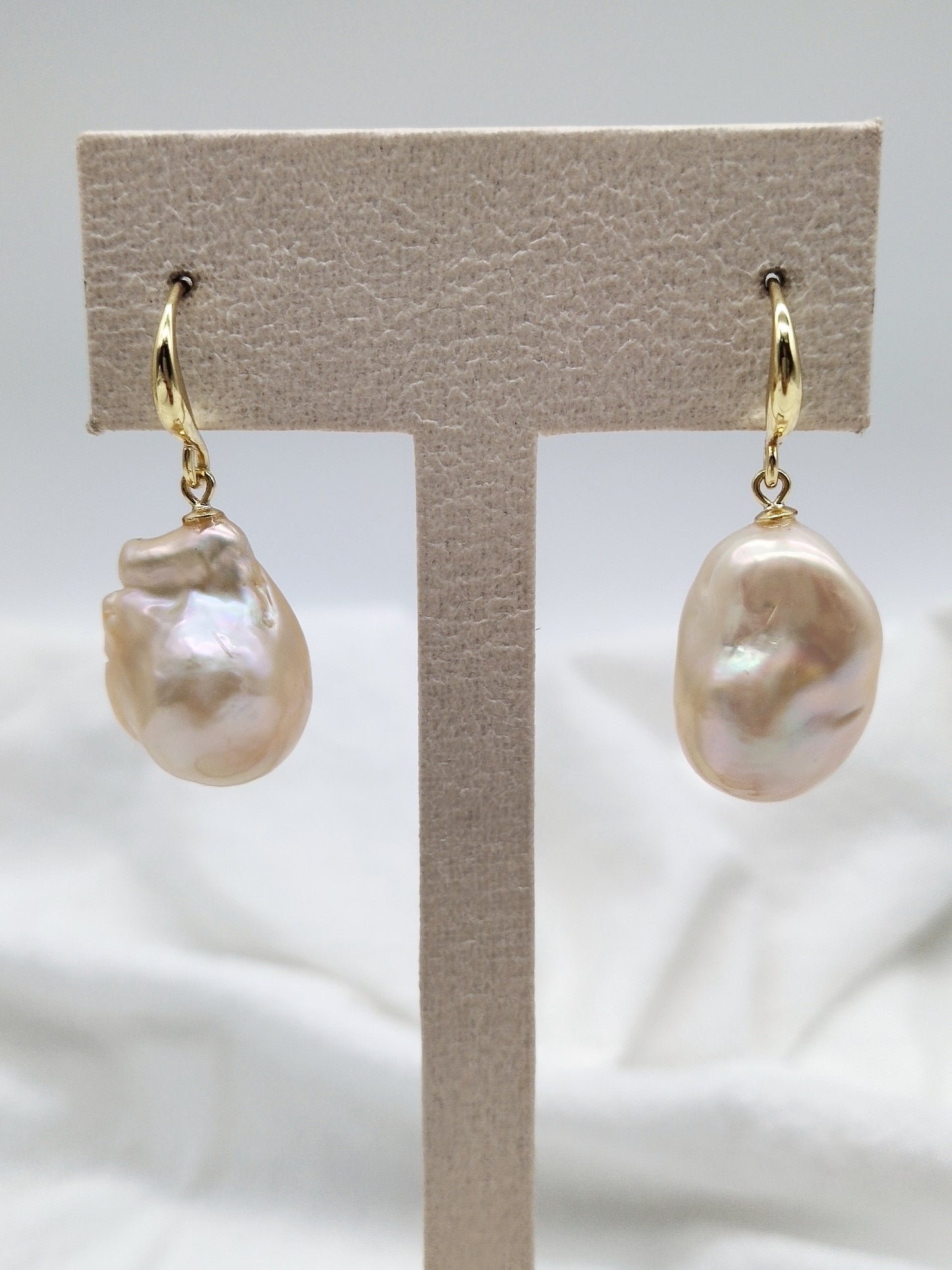 CHAMPAGNE BAROQUE PEARL EARRINGS