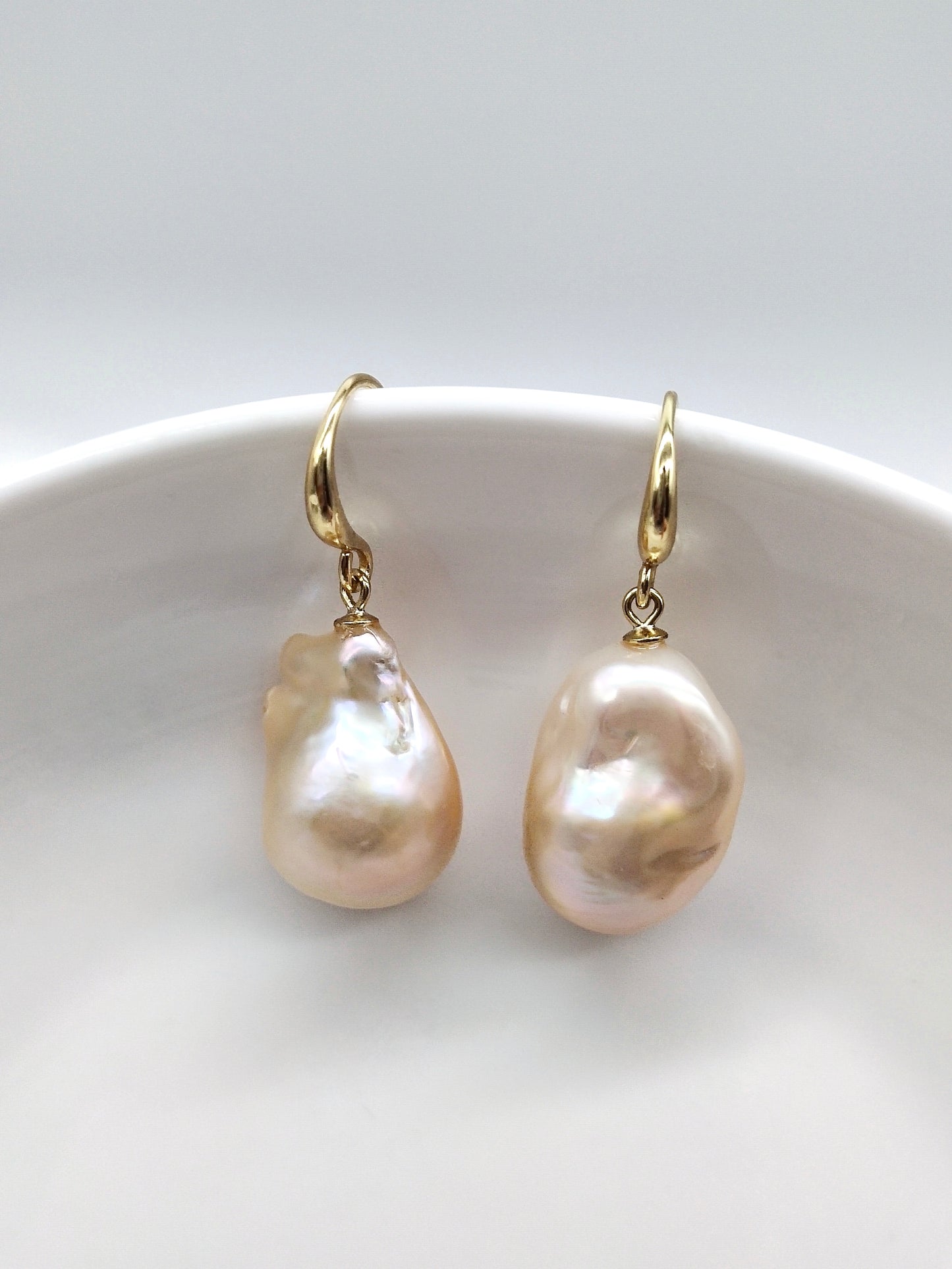 CHAMPAGNE BAROQUE PEARL EARRINGS