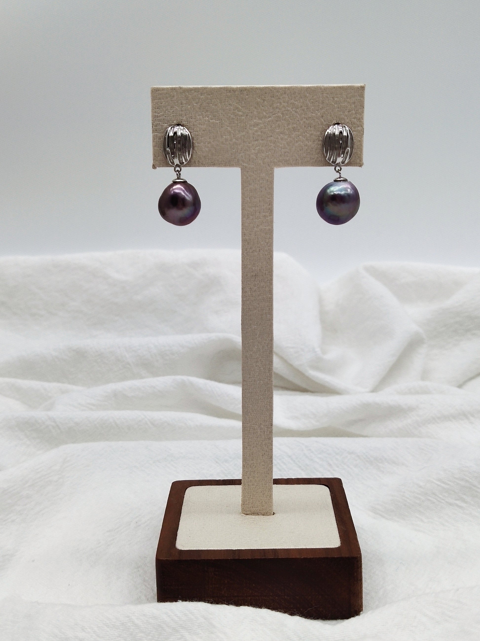 NATURAL PURPLE  PEARL EARRINGS