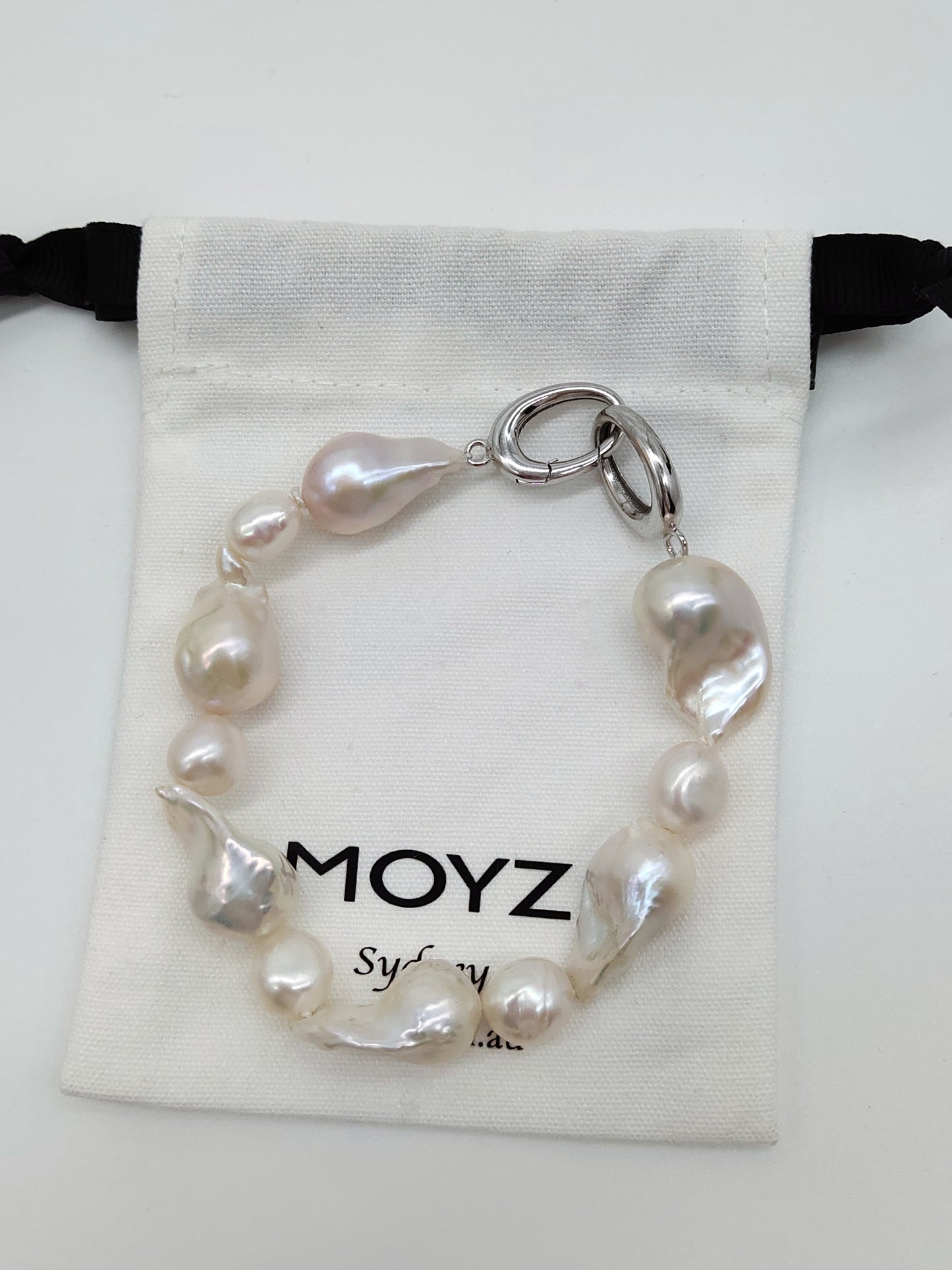 LARGE FRESHWATER BAROQUE PEARL BRACELET