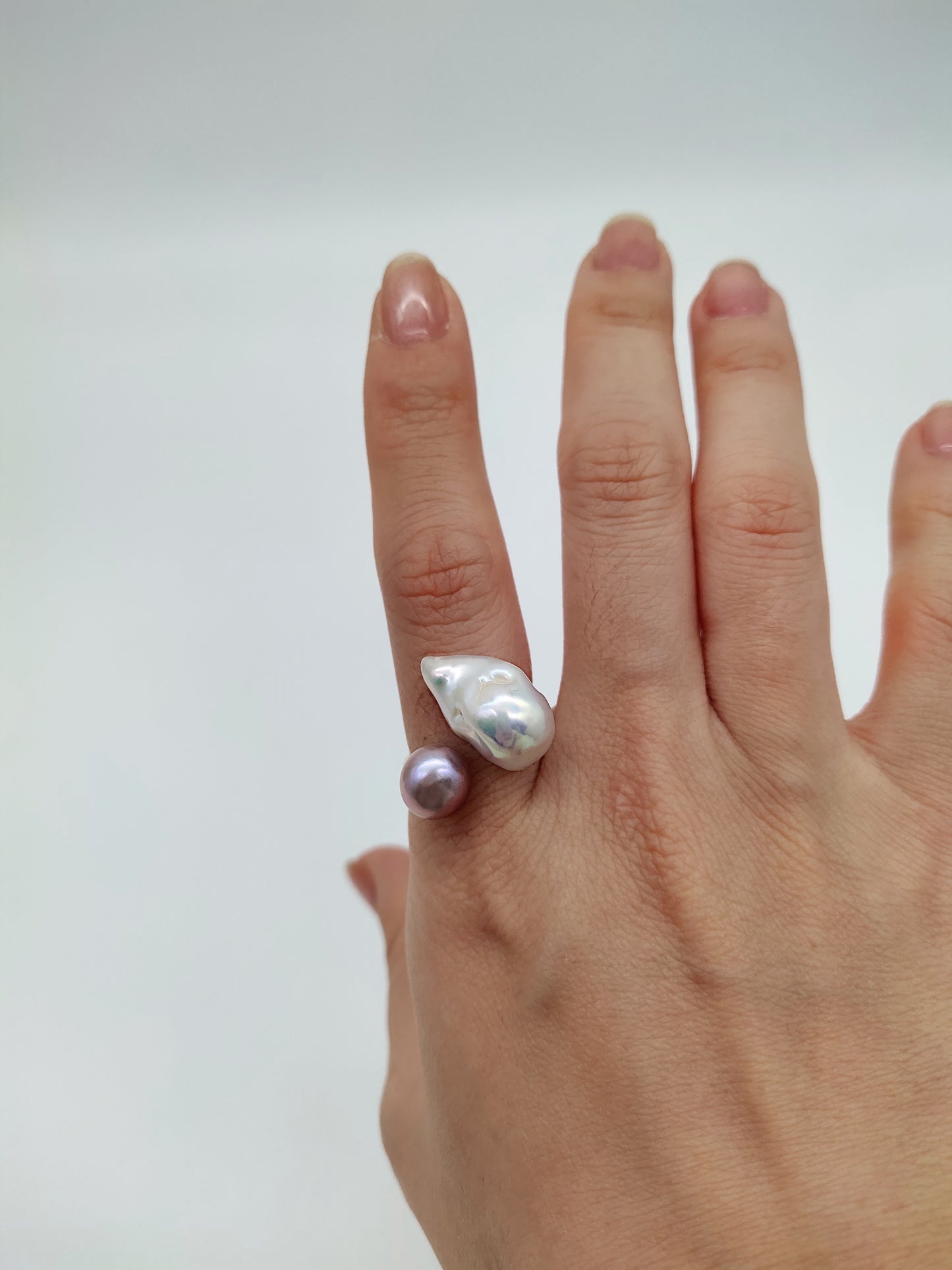 Double pearl ring