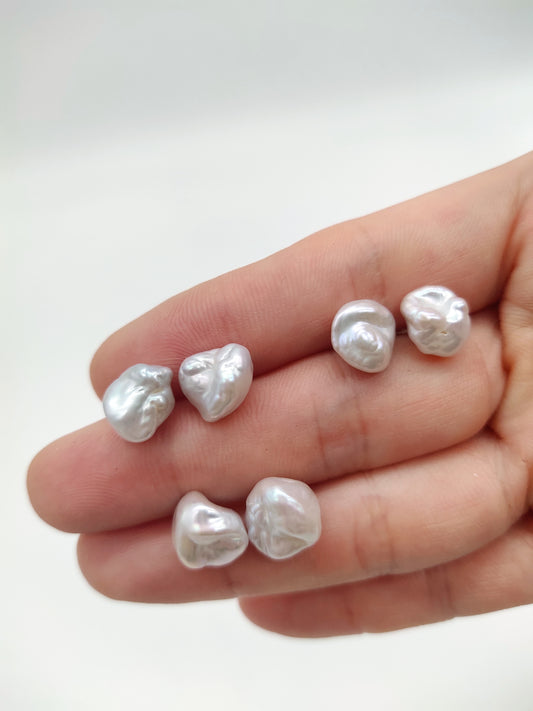 PETAL PEARL STUD EARRINGS - KESHI PEARL