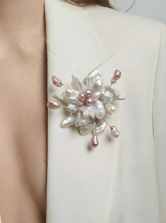 BLOOM BROOCH