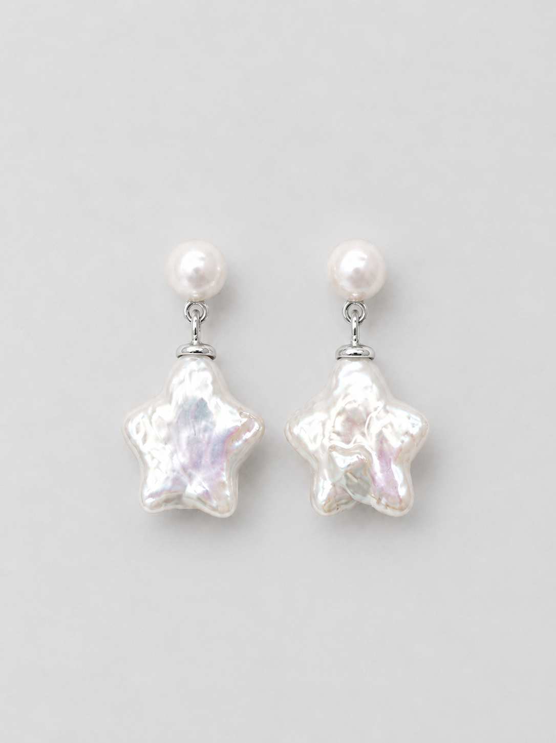 WHITE STAR PEARL EARRINGS