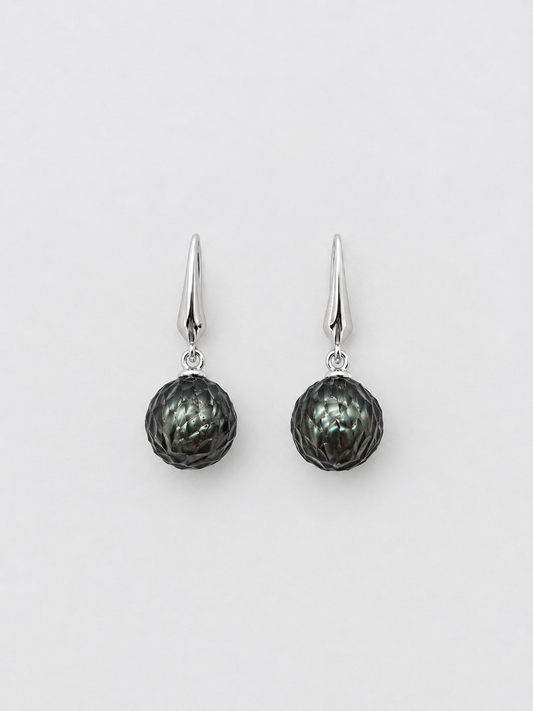 HAND CARVED TAHITIAN SOUTH SEA PEARL DROP EARRINGS