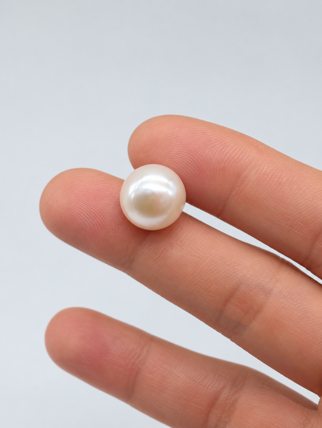 EVERYDAY BUTTON PEARL EARRINGS - SINGLE