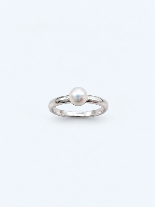 CLASSIC BUTTON SHAPE PEARL RING