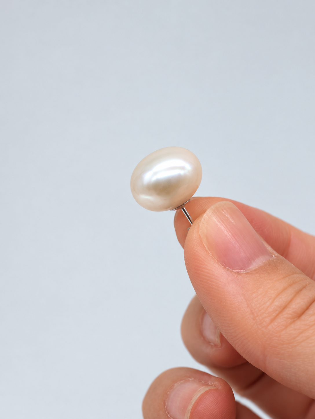 EVERYDAY BUTTON PEARL EARRINGS - SINGLE