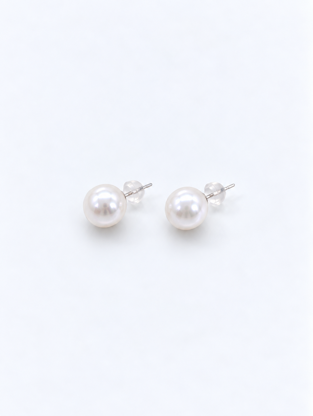 EVERYDAY BUTTON PEARL EARRINGS