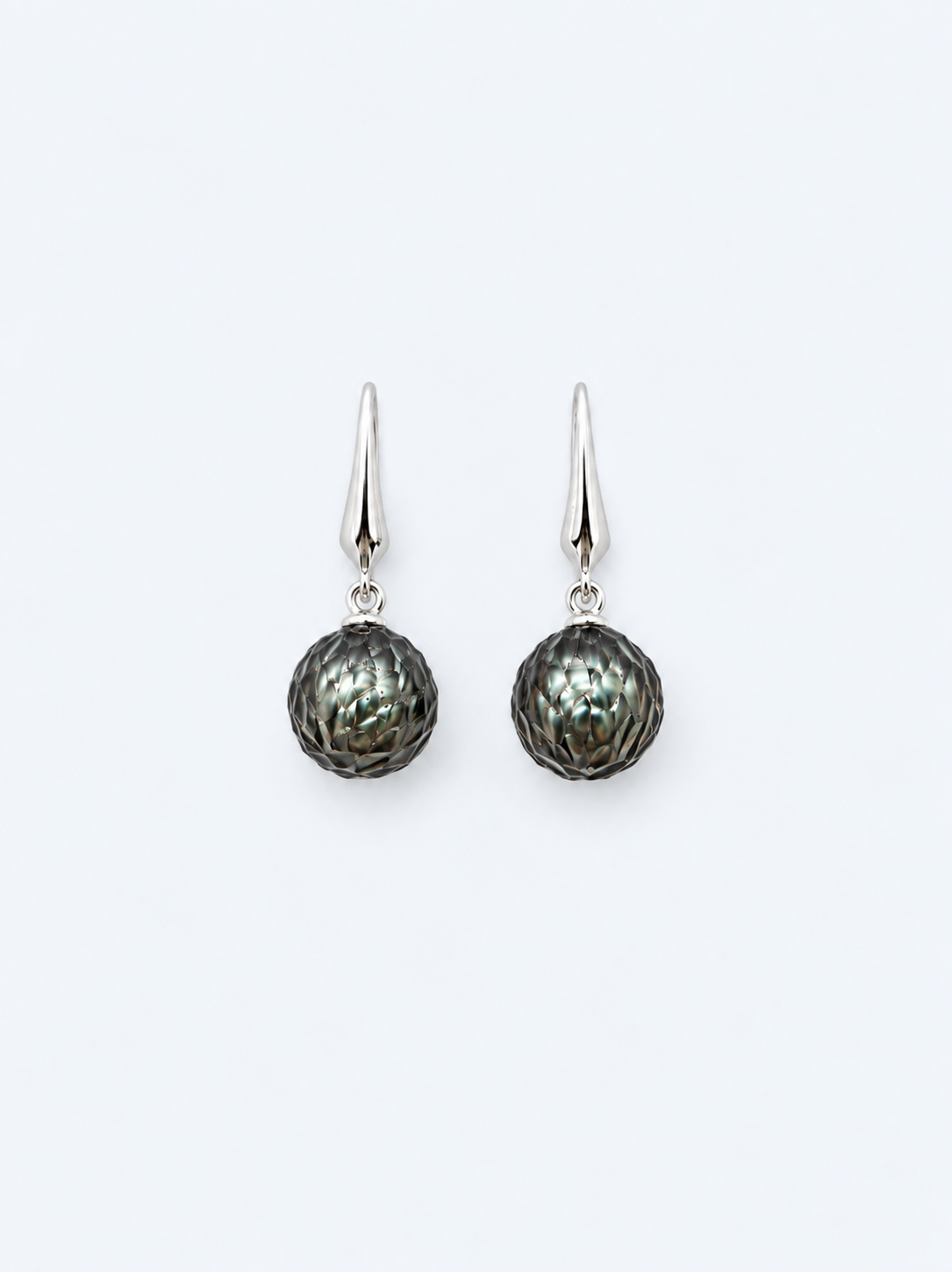 HAND CARVED TAHITIAN SOUTH SEA PEARL DROP EARRINGS