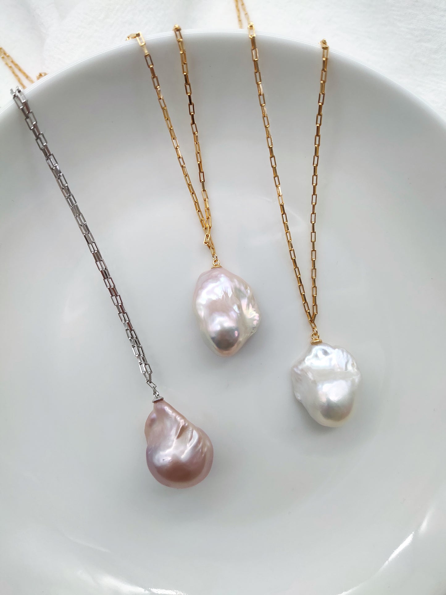 LARGE BAROQUE PEARL PENDANT