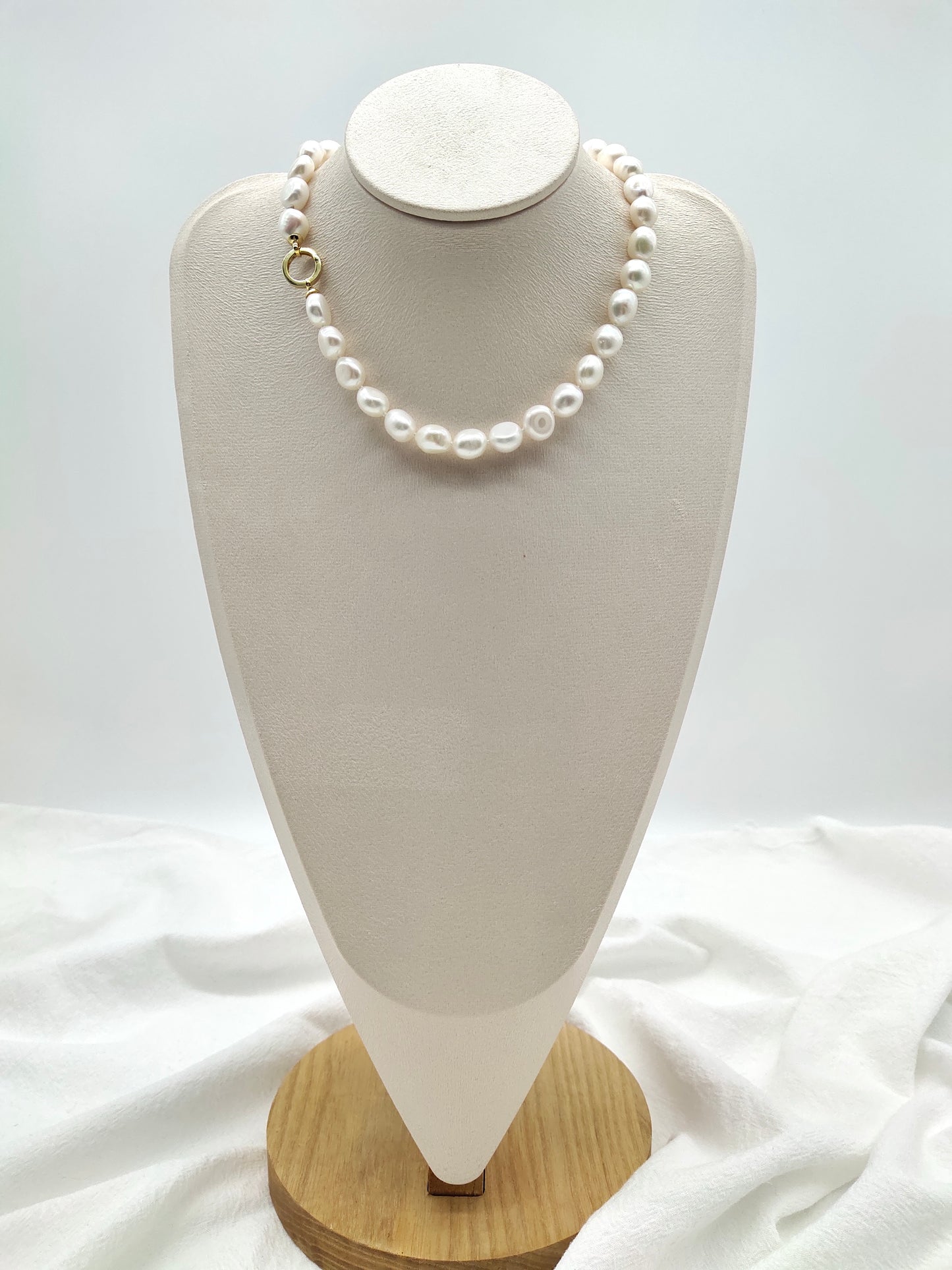 BAROQUE PEARL CHOKER NECKLACE