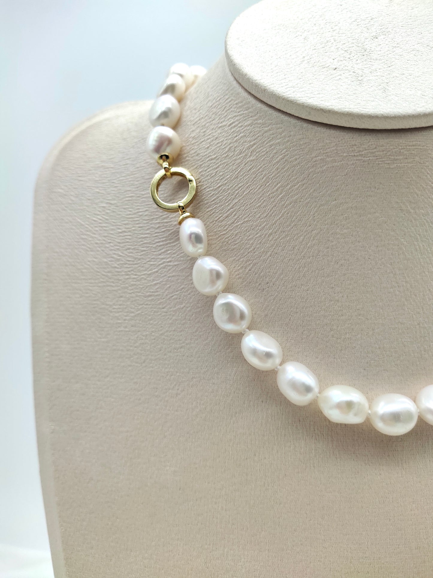 BAROQUE PEARL CHOKER NECKLACE