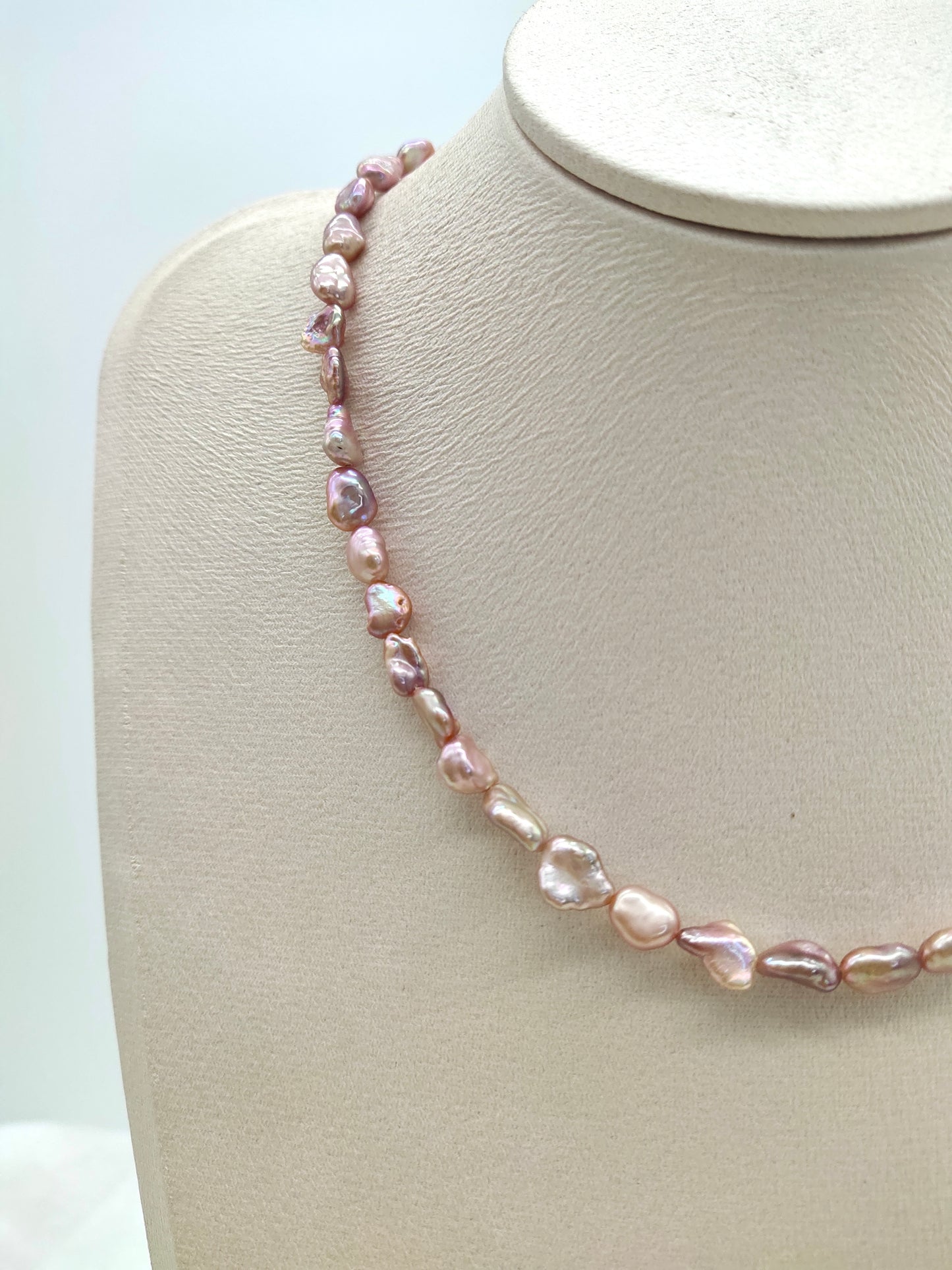 IRIDESCENT FRESHWATER KESHI PEARL NECKLACE