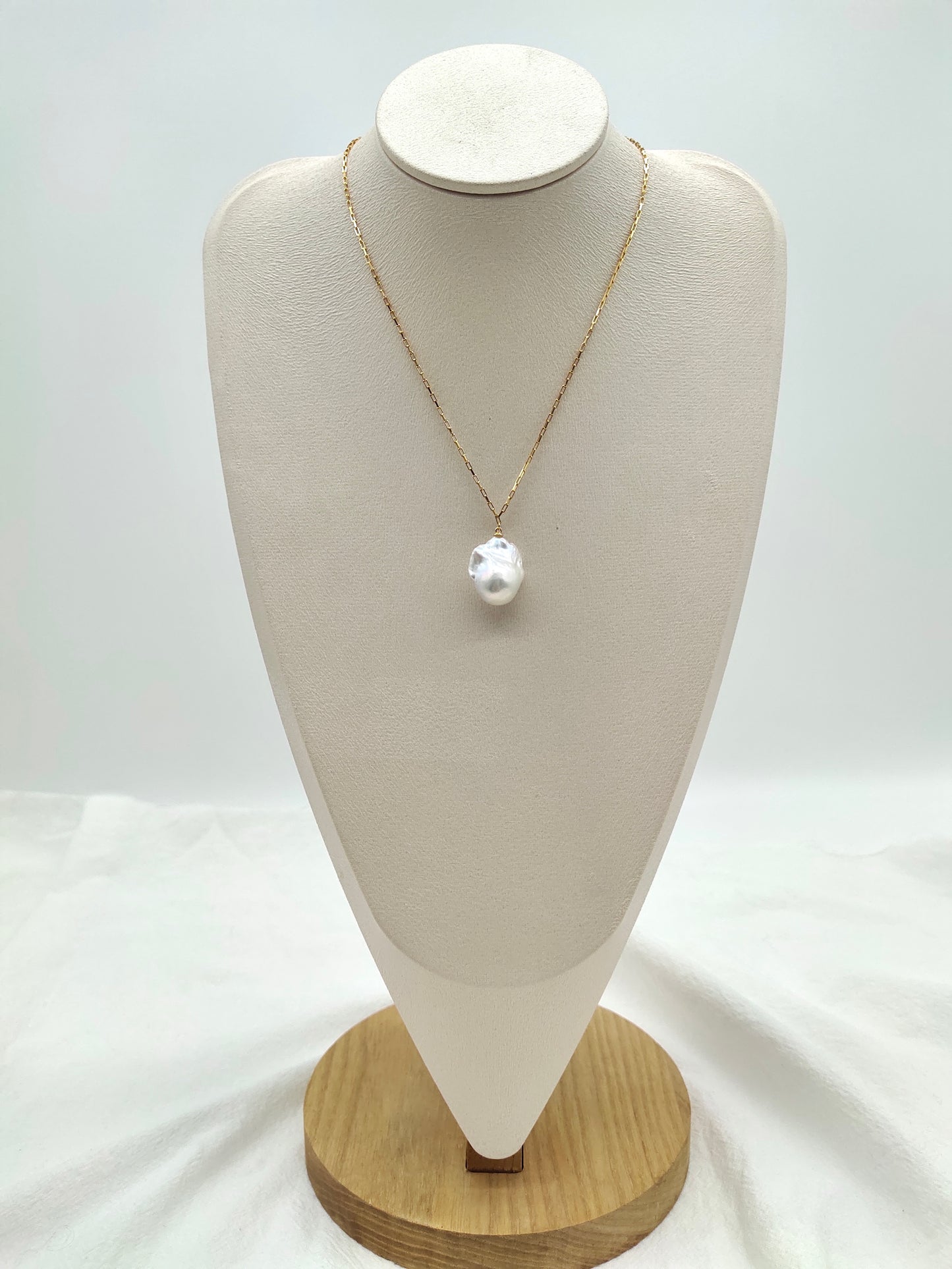 LARGE BAROQUE PEARL PENDANT