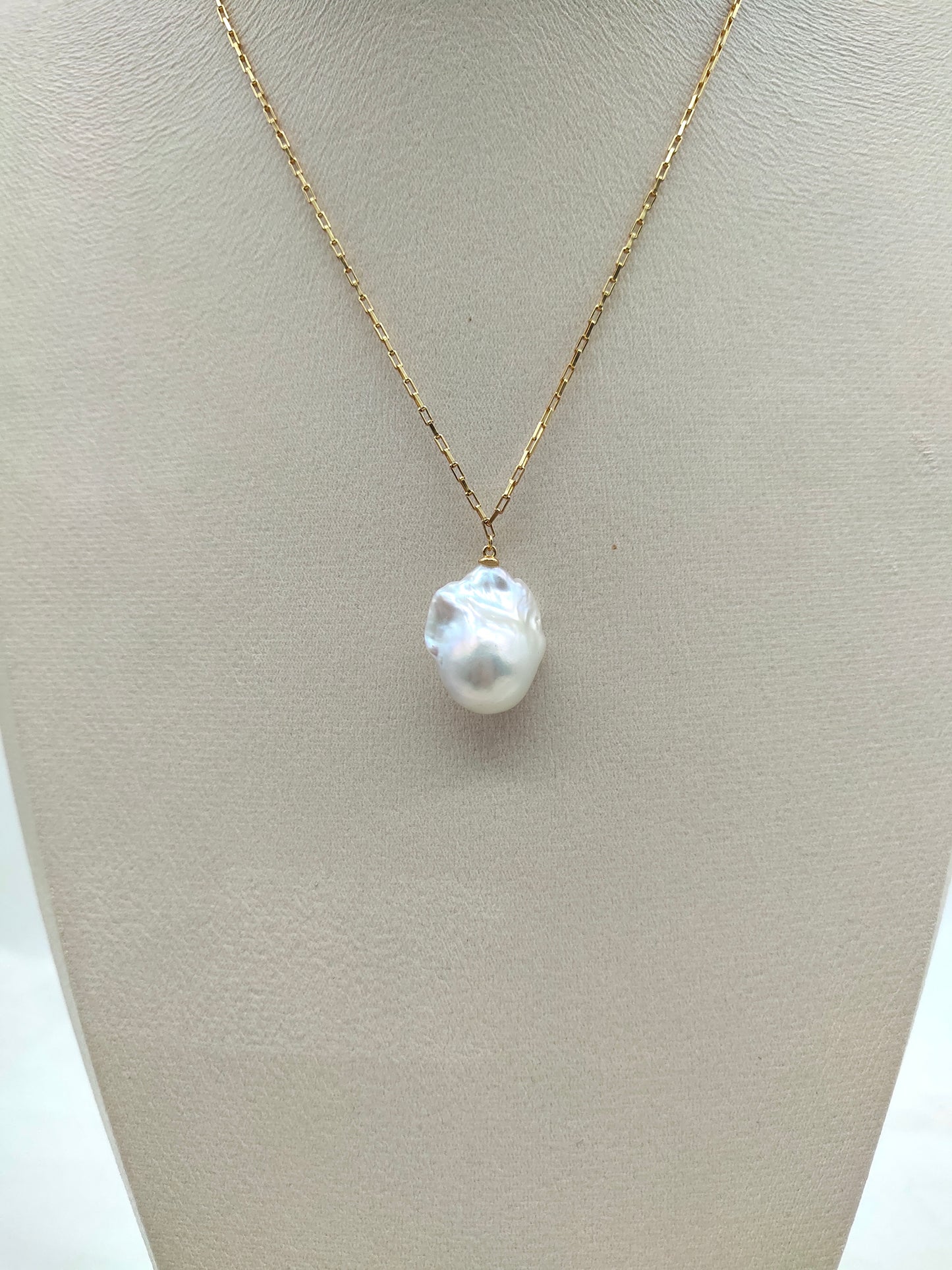 LARGE BAROQUE PEARL PENDANT