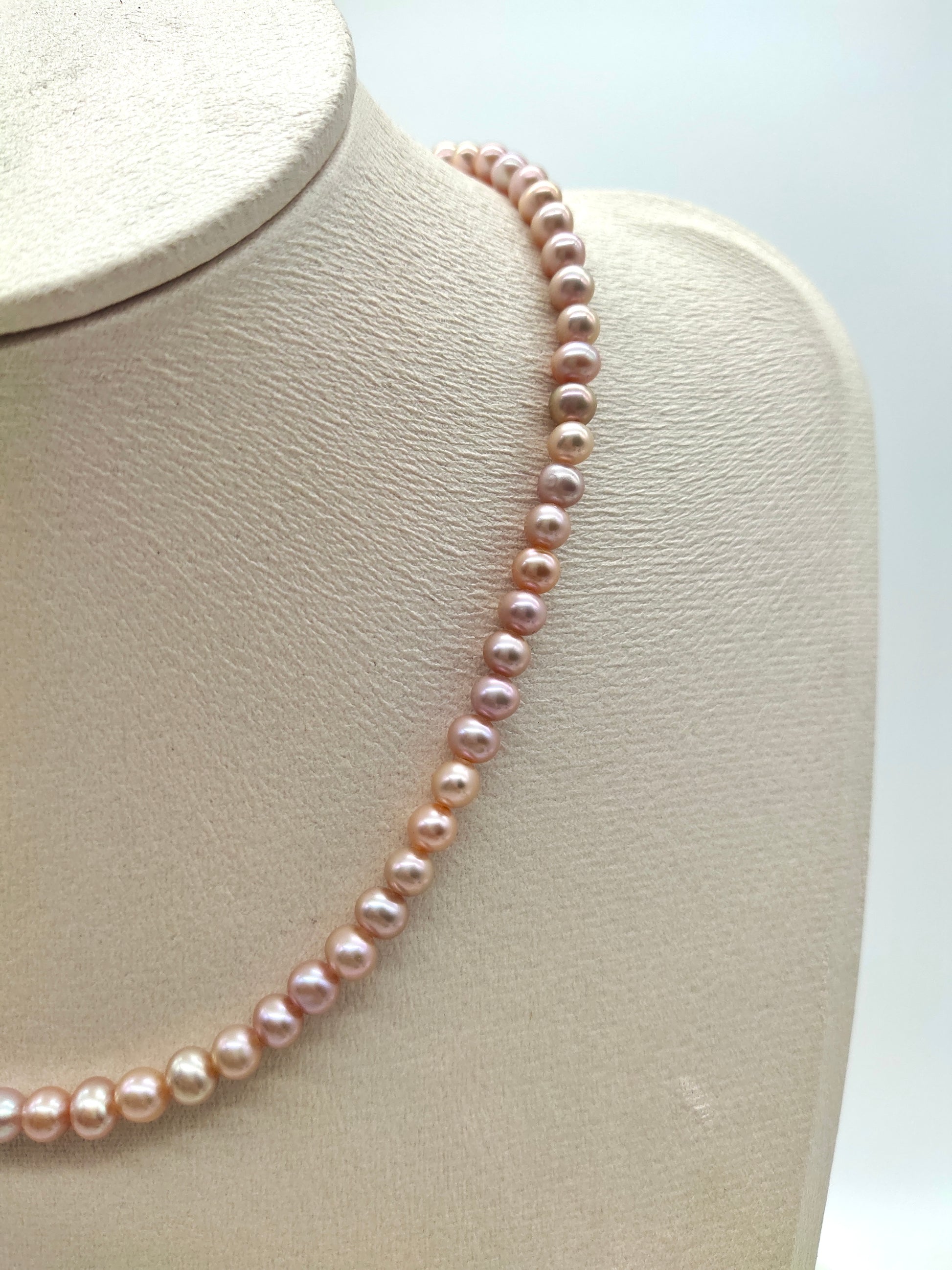 PEACH SEMI ROUND PEARL NECKLACE