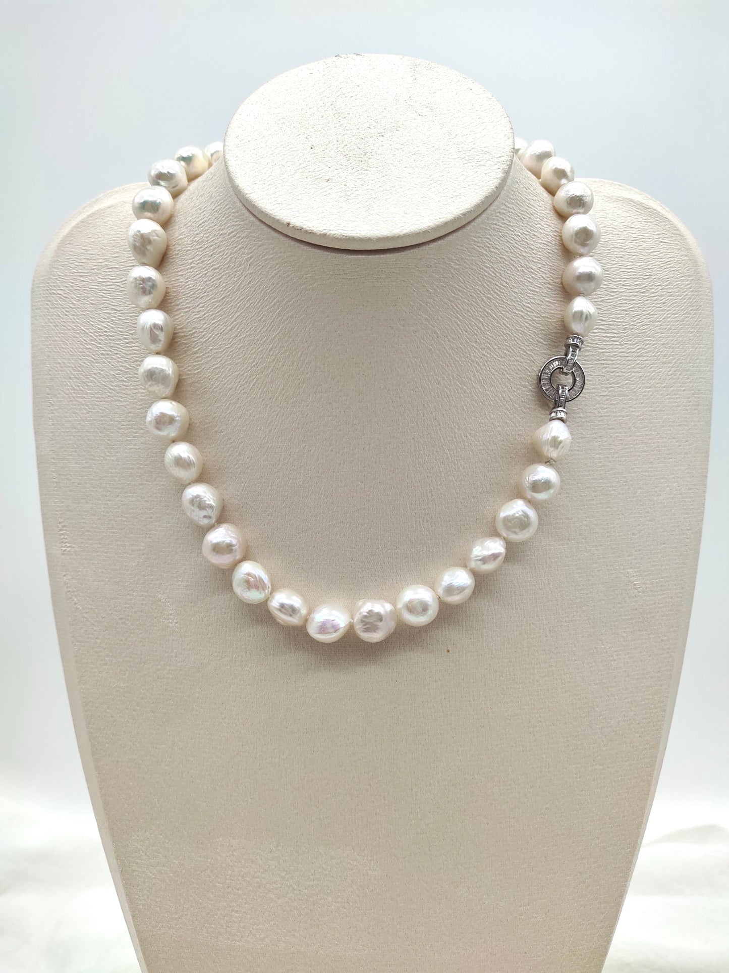 RIPPLE FRESHWATER PEARL NECKLACE