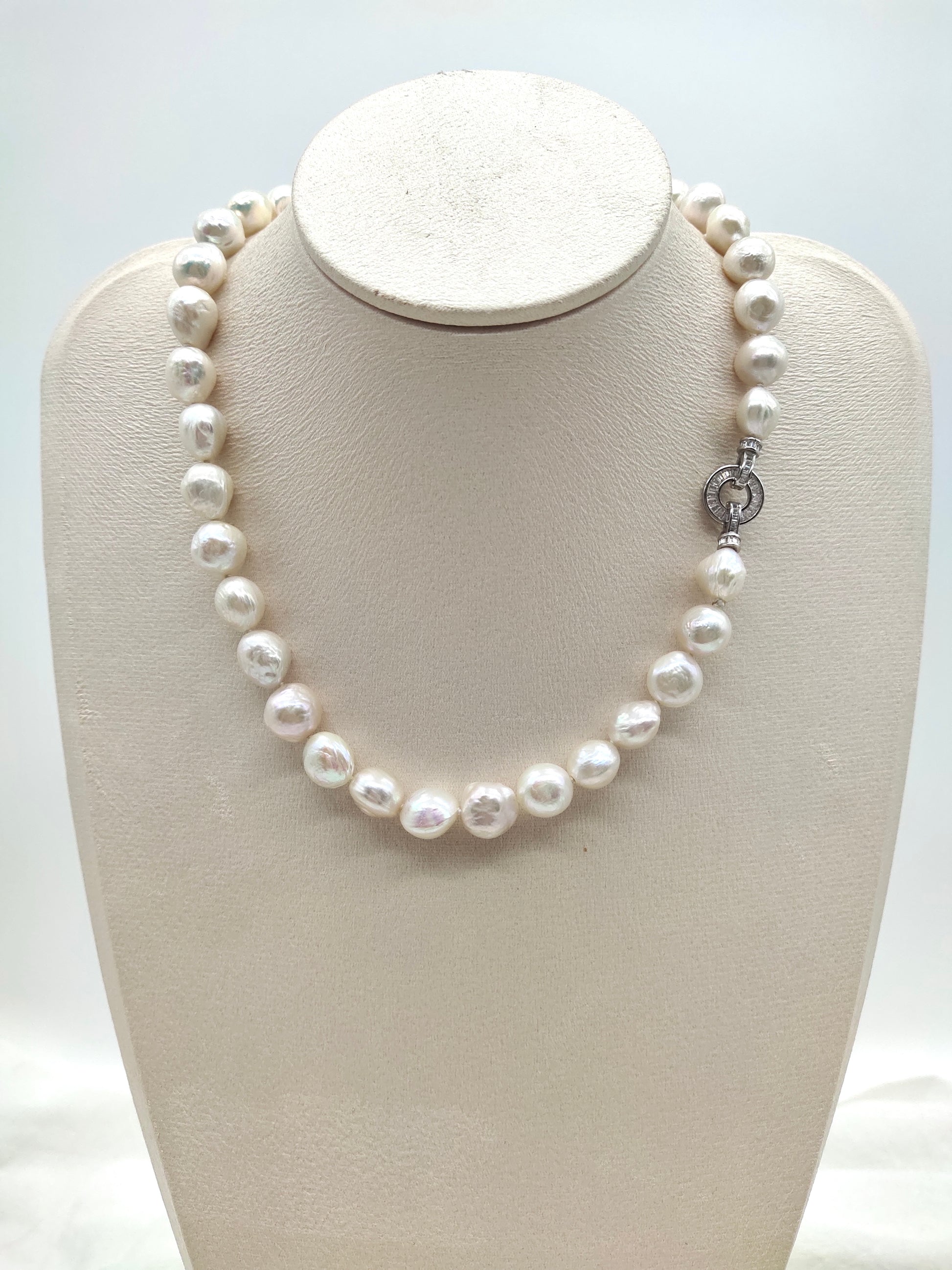 RIPPLE FRESHWATER PEARL NECKLACE