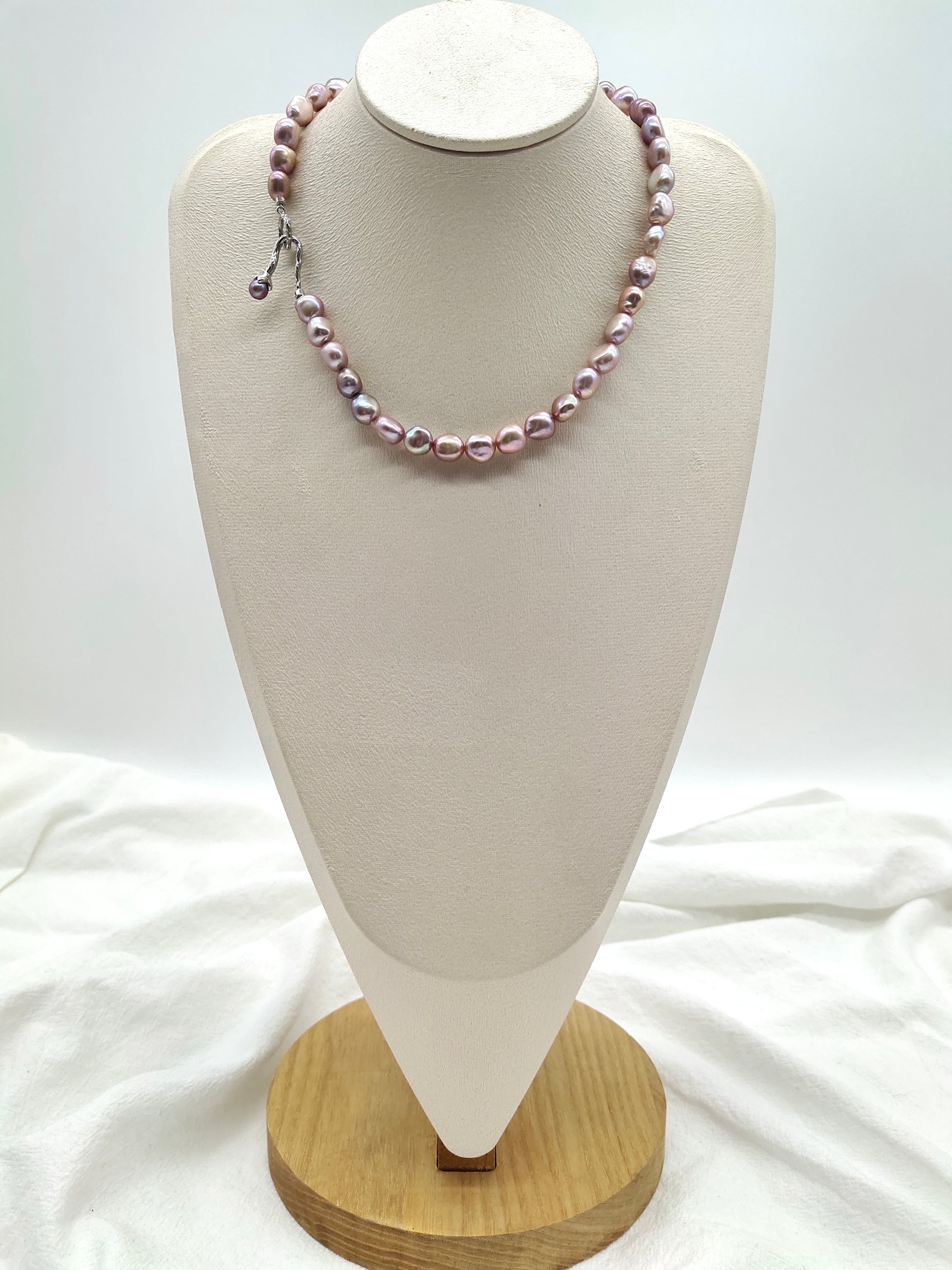 LAVENDER PEARL NECKLACE