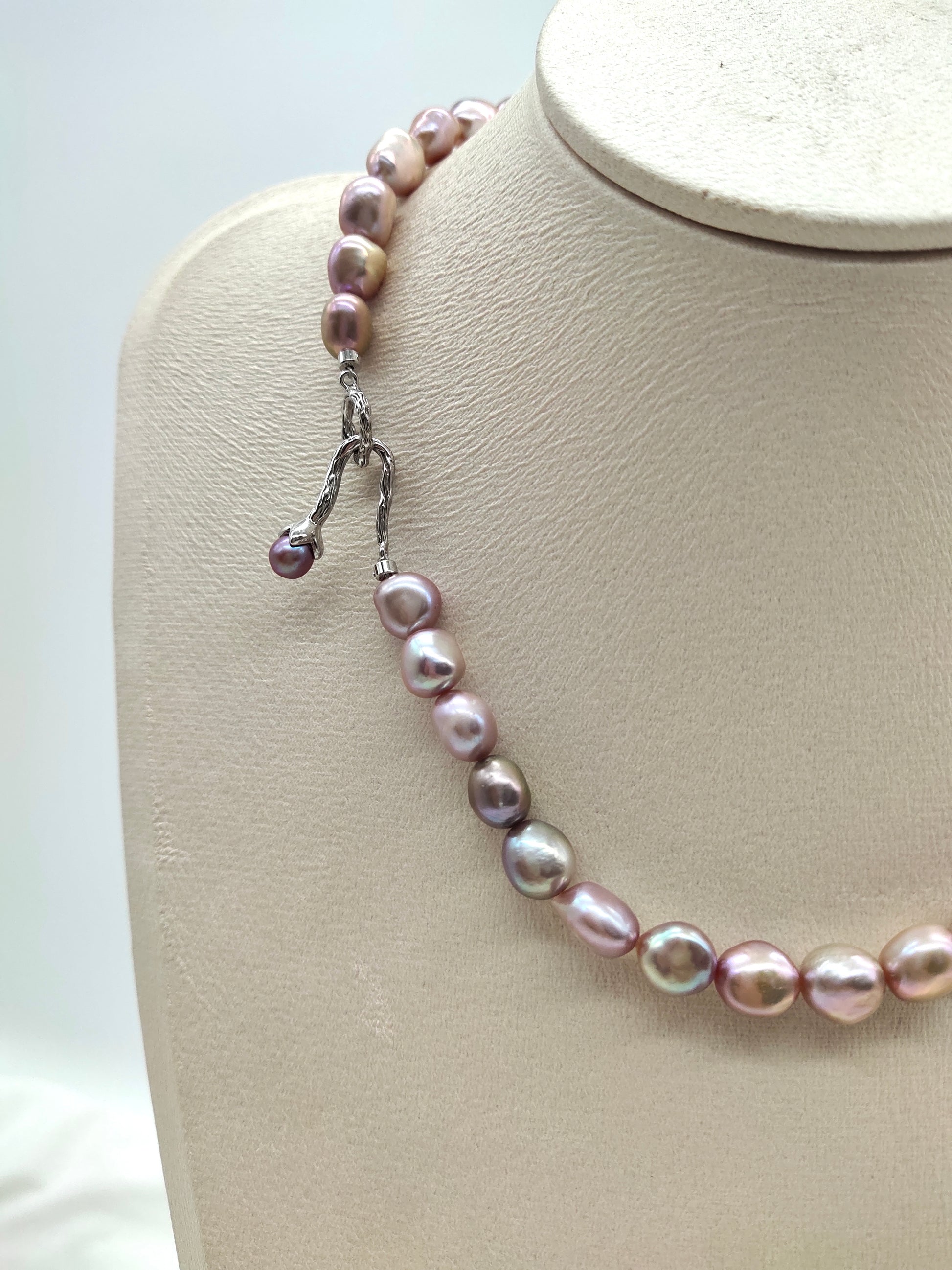 LAVENDER PEARL NECKLACE