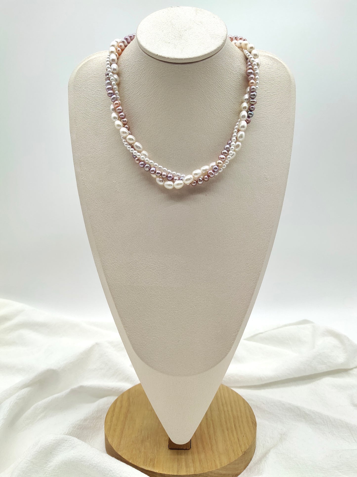 PINK TWIST PEARL NECKLACE - SHORT