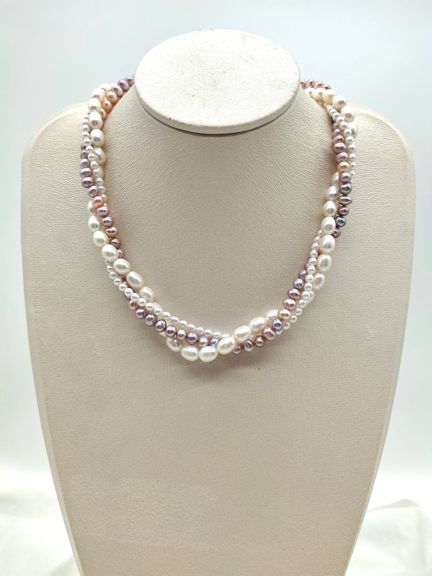 PINK TWIST PEARL NECKLACE - SHORT