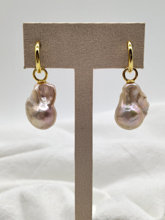 CHAMPAGNE BAROQUE PEARL EARRINGS